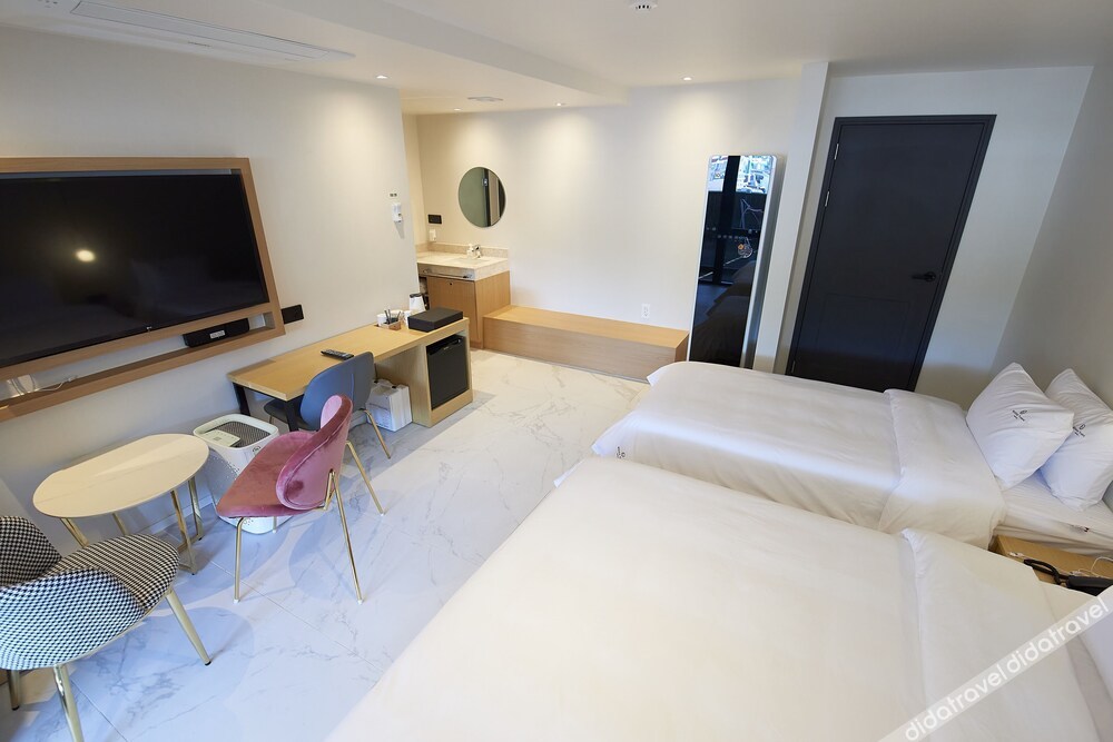 Bonathree Hotel 3*