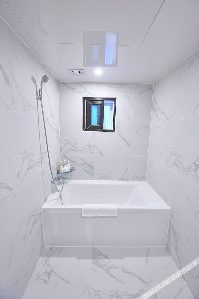 Bonathree Hotel 3*
