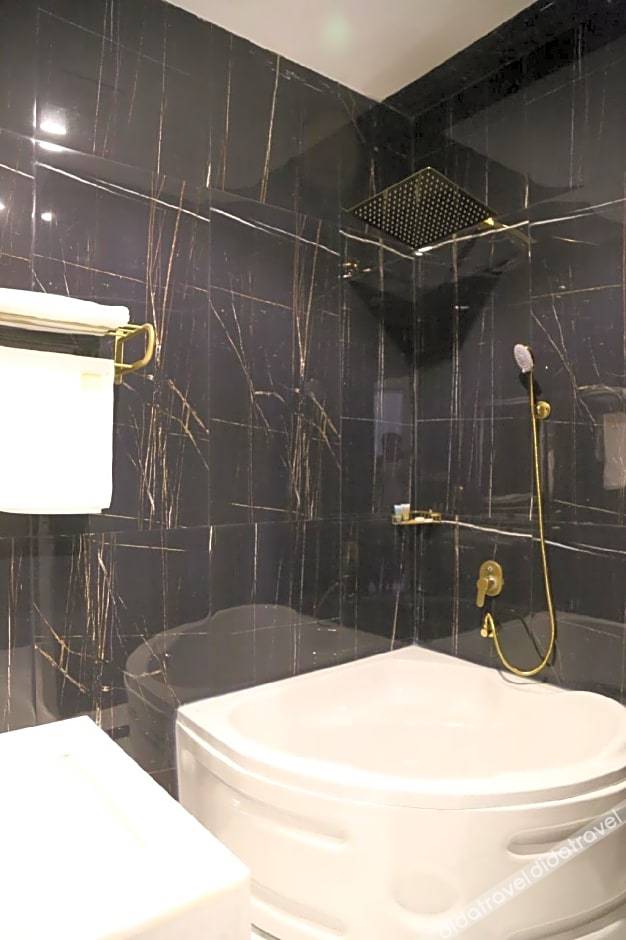 Areen Airport Hotel 0*