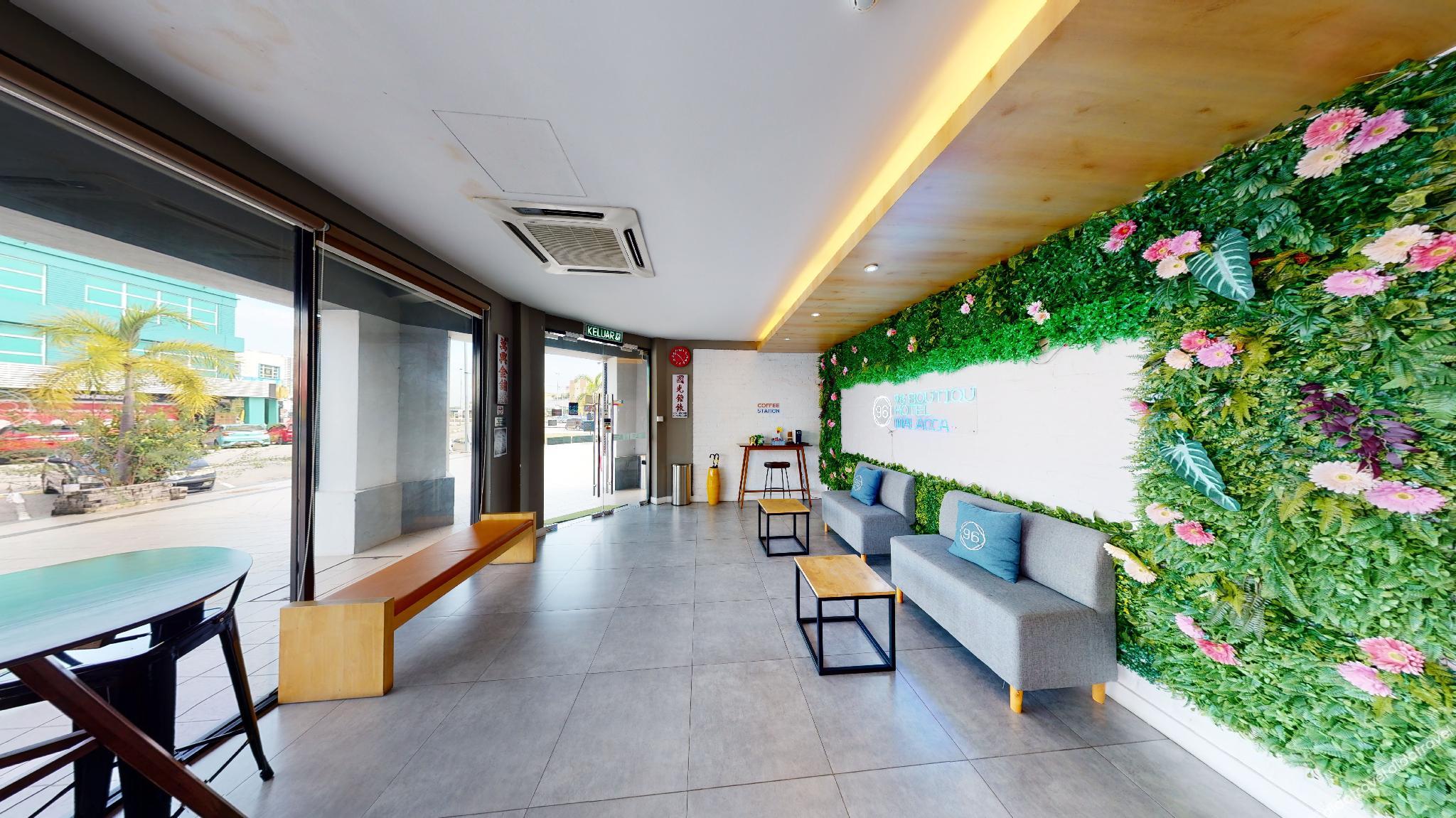 96 Boutique Hotel 3*