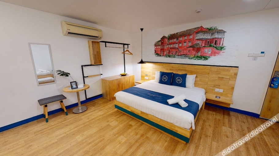 96 Boutique Hotel 3*