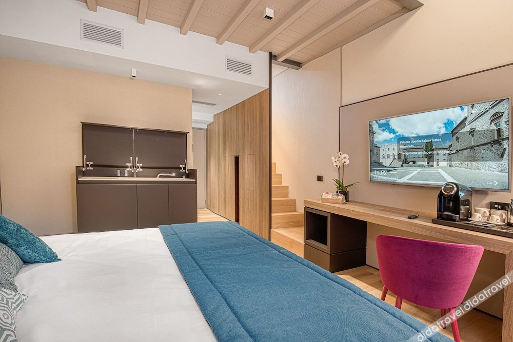 PALAZZO UBERTINI Urban Suites 0*