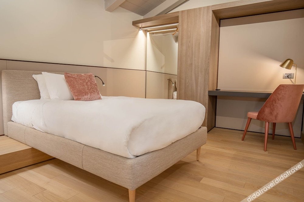 PALAZZO UBERTINI Urban Suites 0*