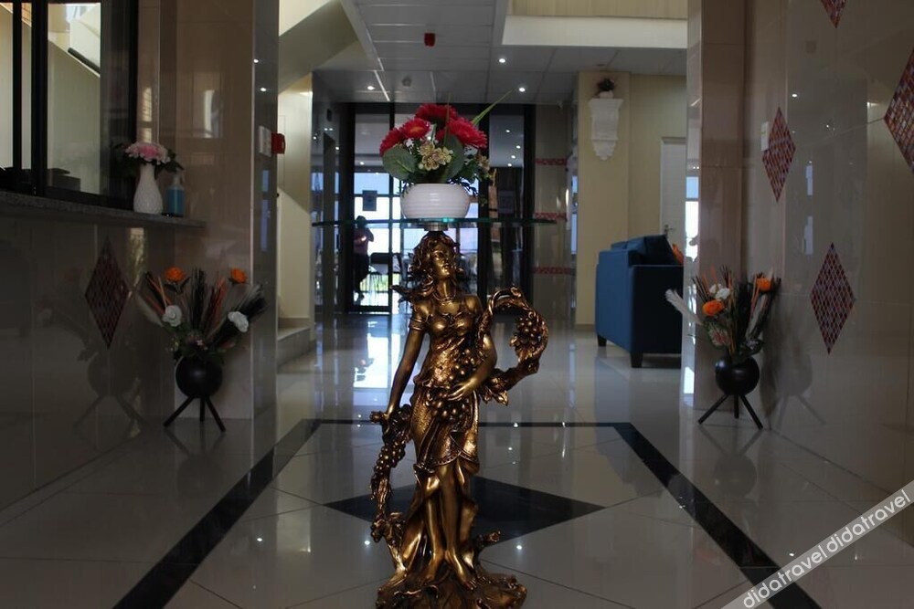 Royal Ushaka Hotel- Morningside 3*