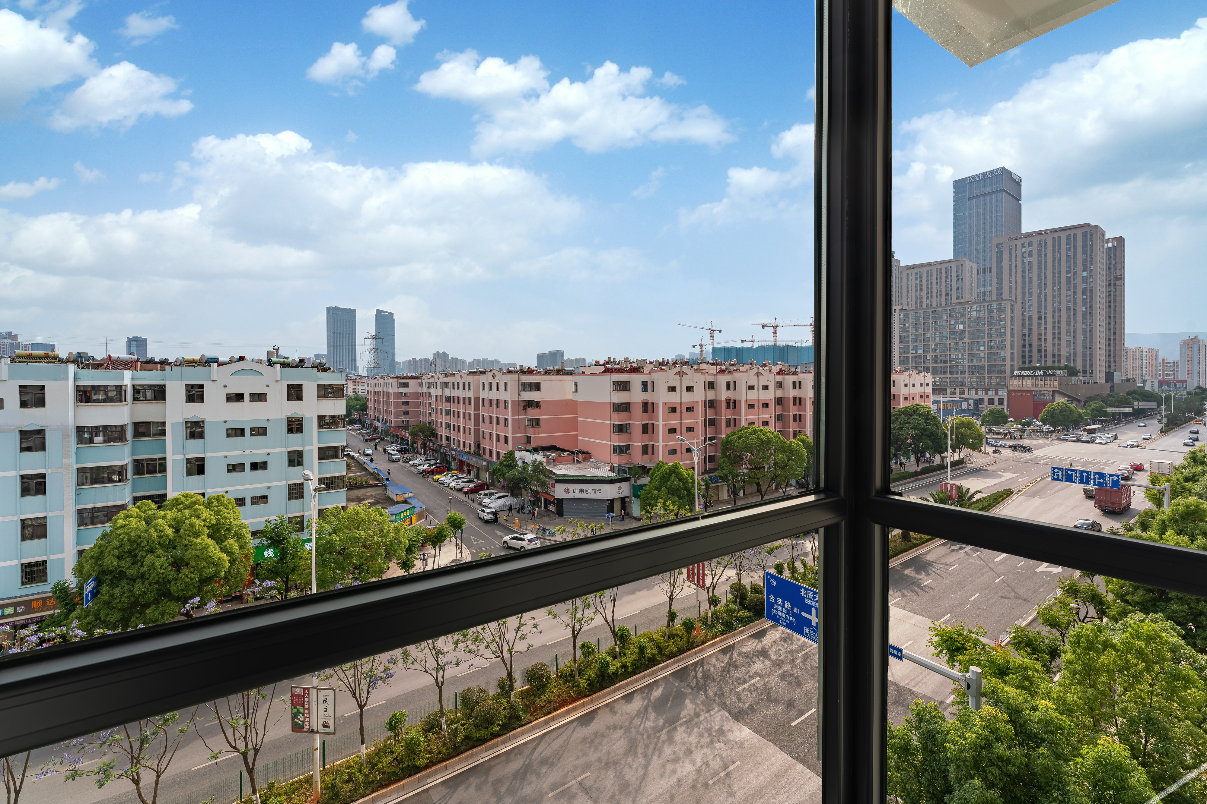 Ananas Polaris Hotel (Tongde Kunming Plaza Beichen Fortune Centre) 4*