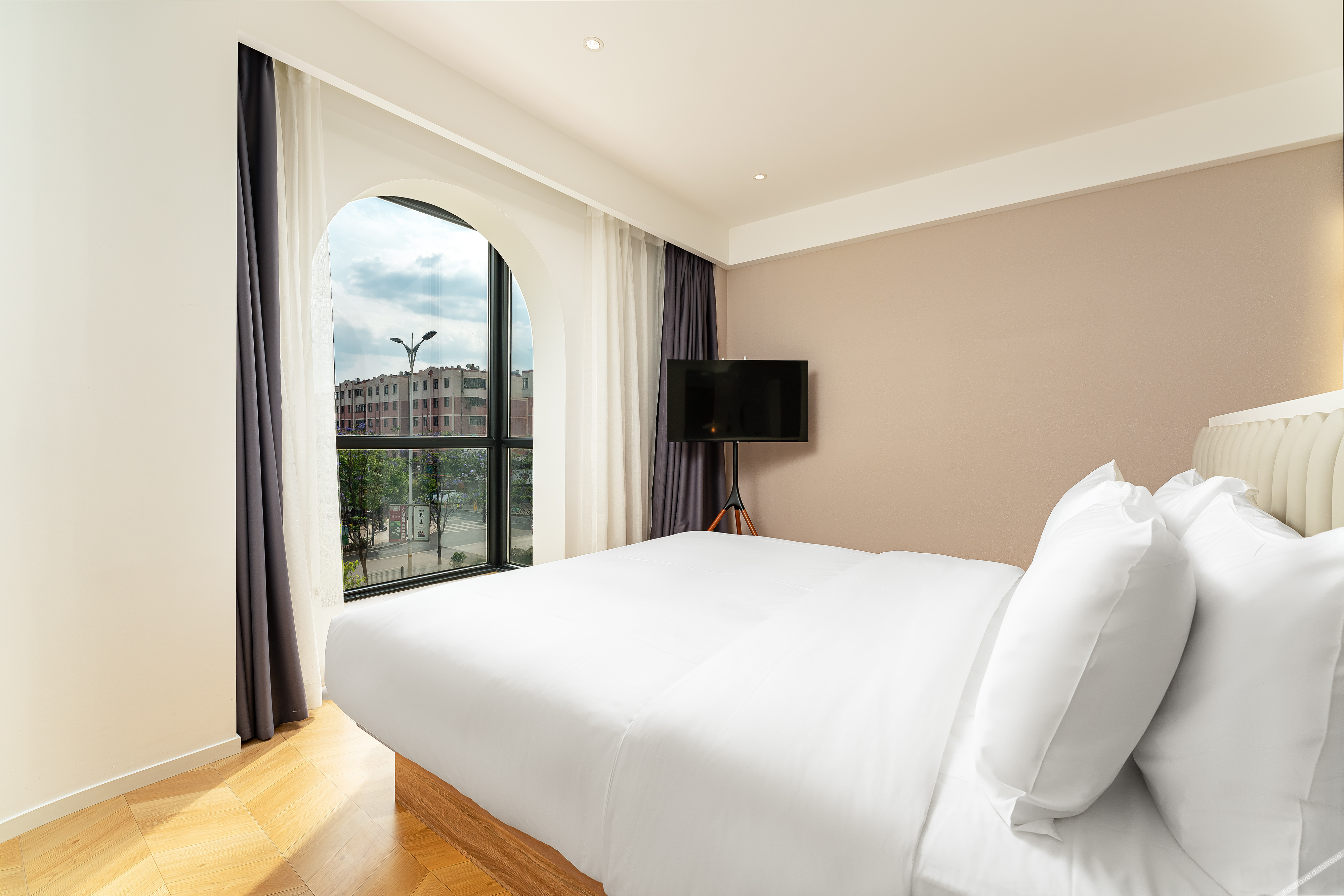 Ananas Polaris Hotel (Tongde Kunming Plaza Beichen Fortune Centre) 4*