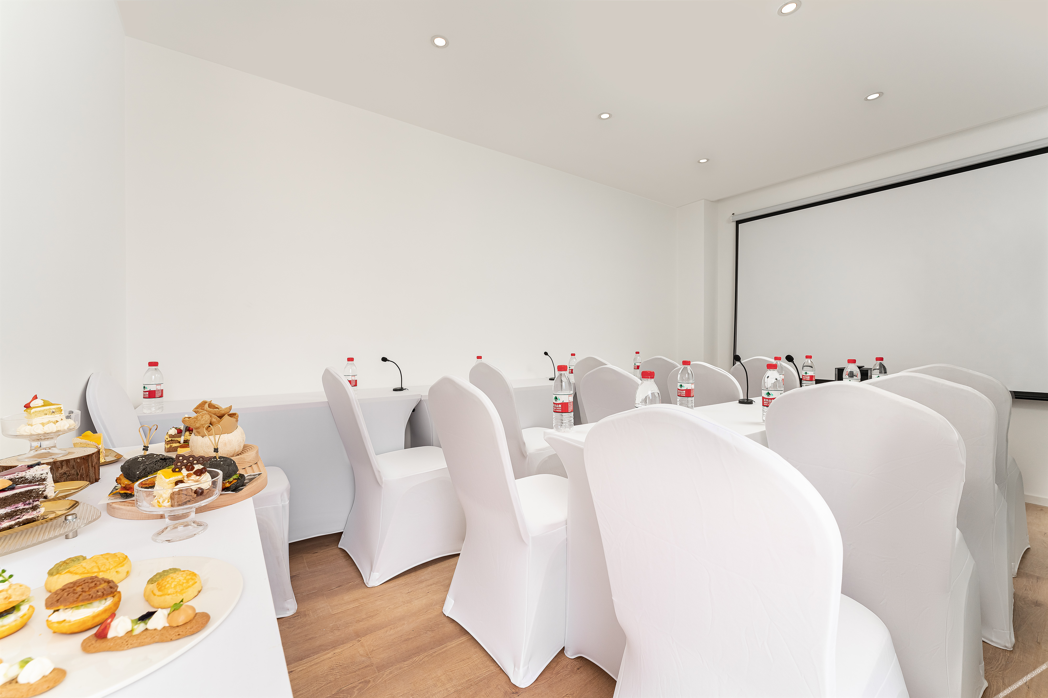 Ananas Polaris Hotel (Tongde Kunming Plaza Beichen Fortune Centre) 4*