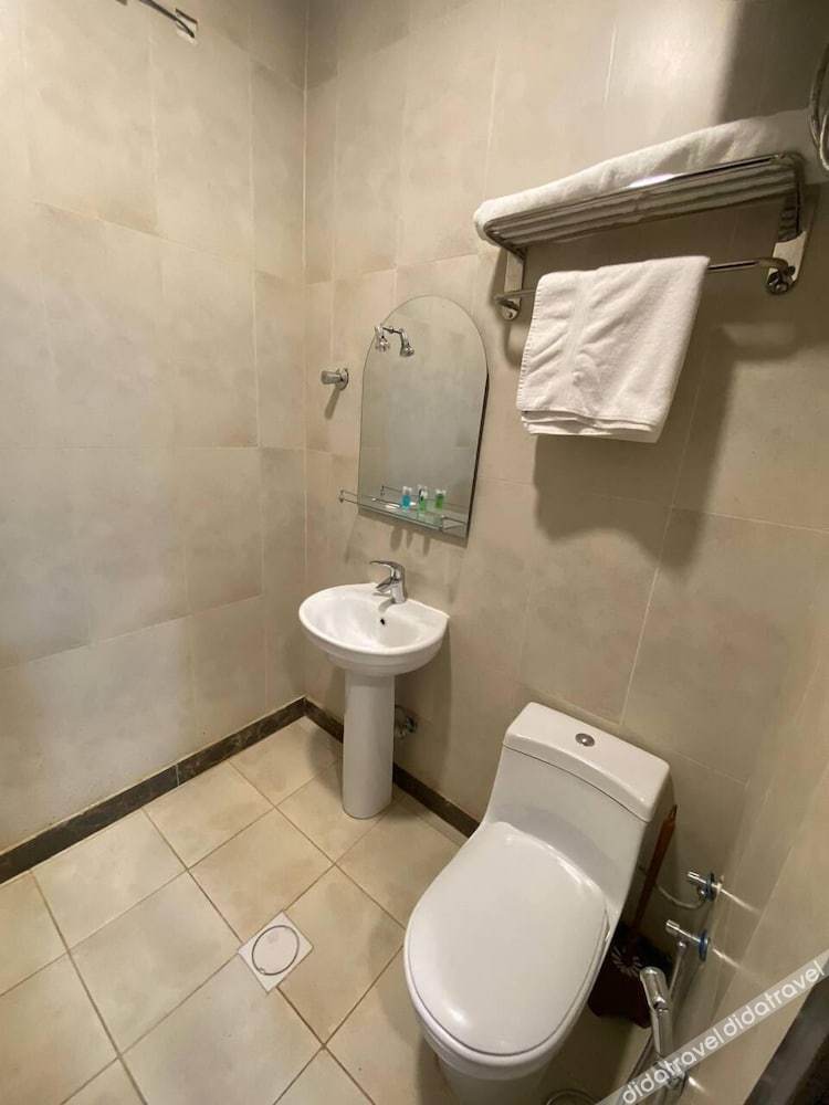 ARAM Hotel 0*