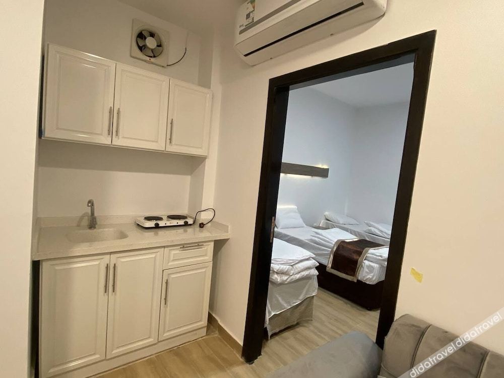 ARAM Hotel 0*