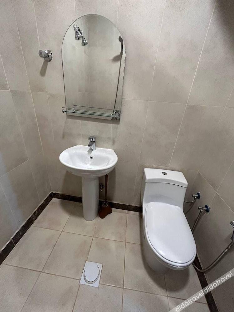 ARAM Hotel 0*