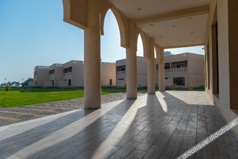Continent Hotel Al Uqayr 1*