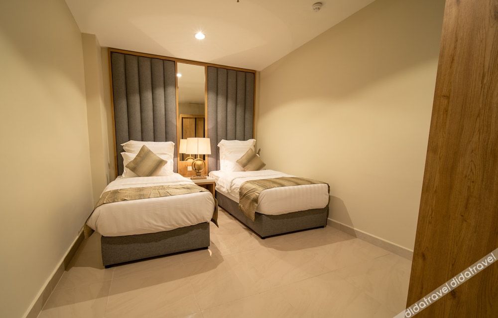 Continent Hotel Al Uqayr 1*