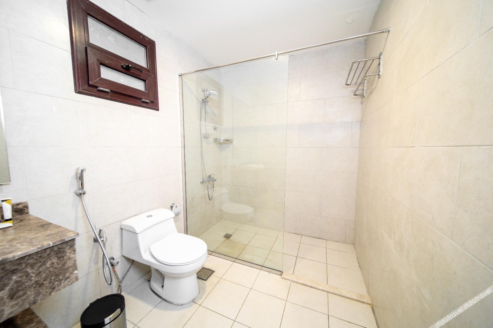 Continent Hotel Al Uqayr 1*