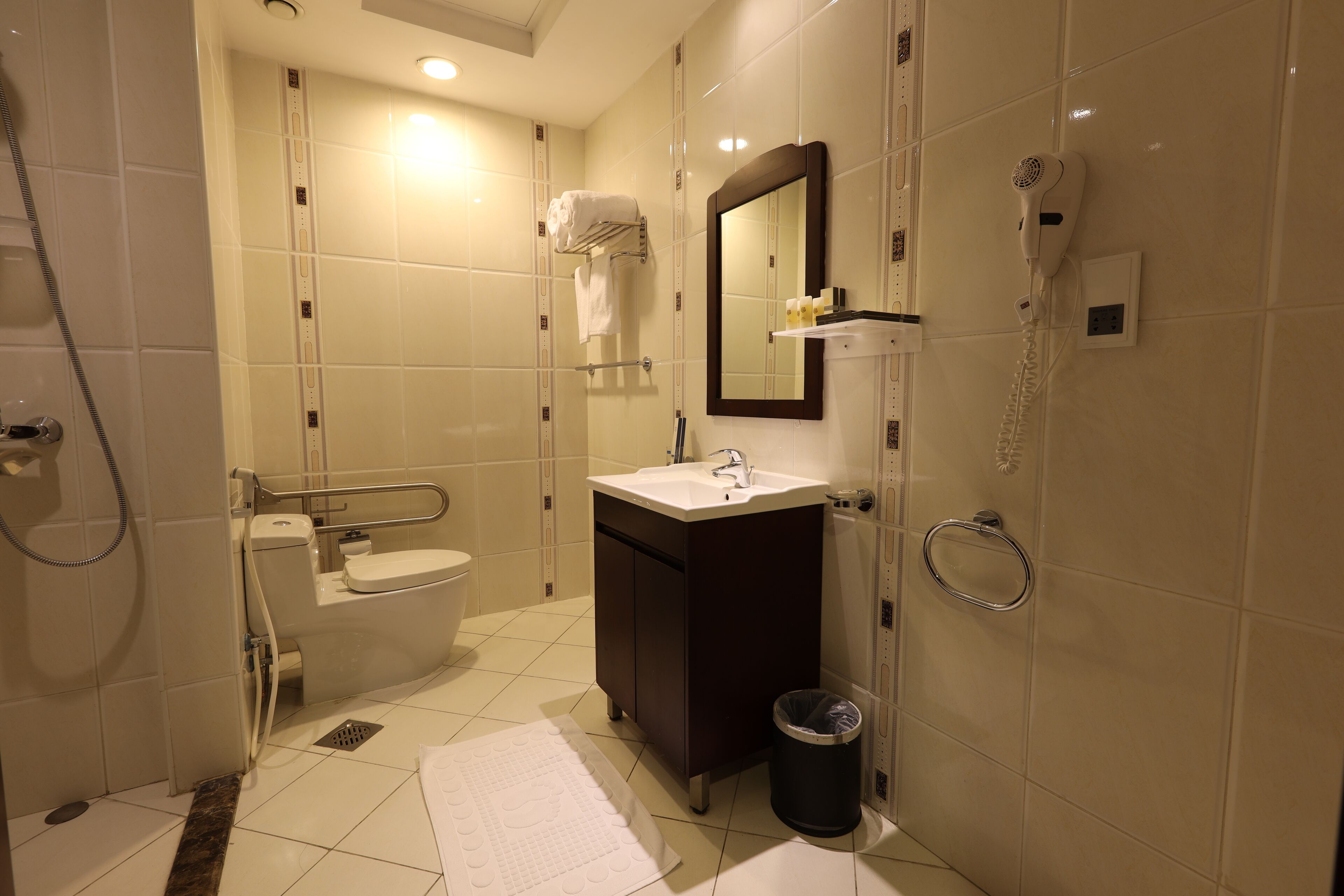 Al Rayyan Makiya Towers Hotel 1*