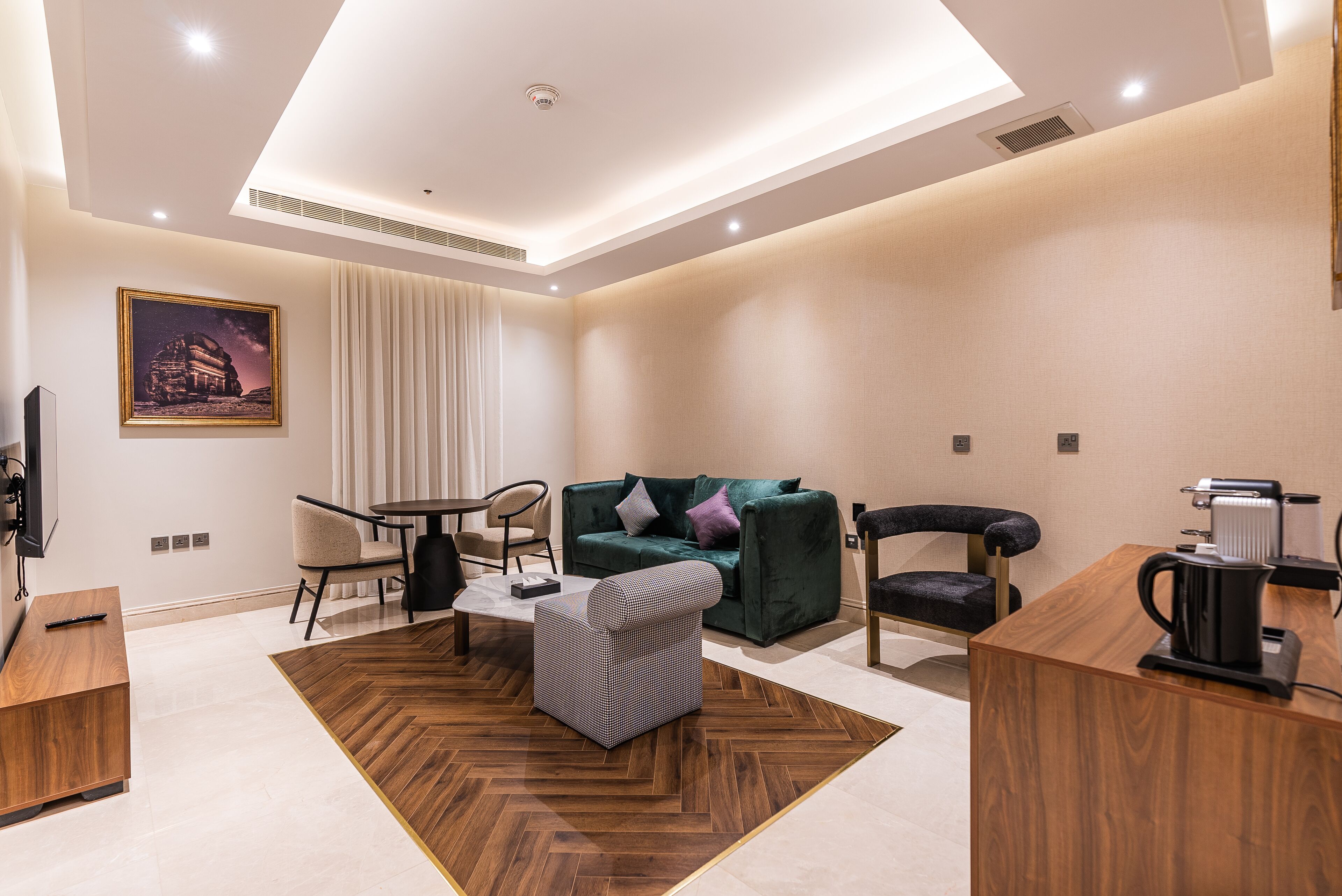 Tura Residence Olaya 0*