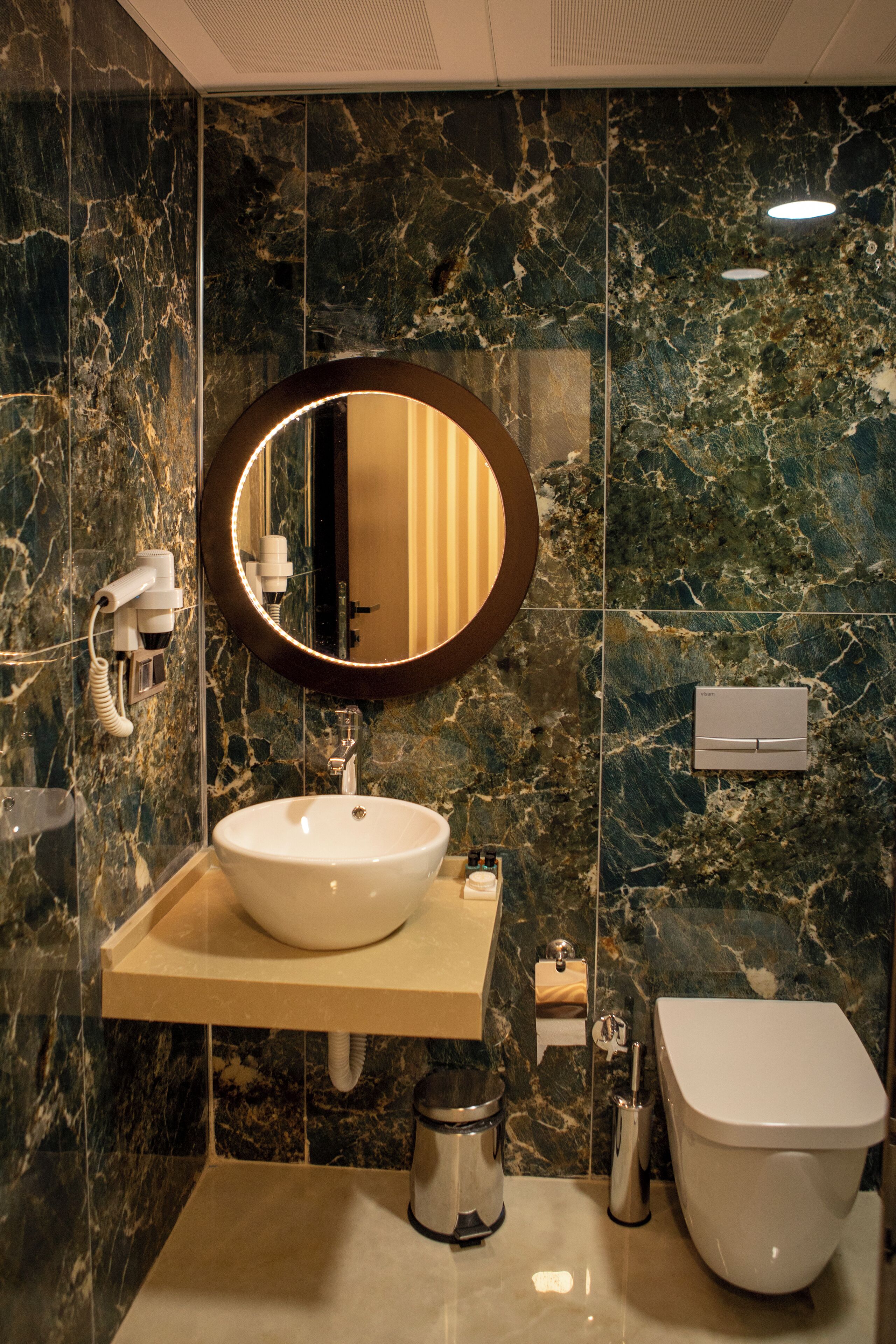 HOTEL EDEN'S 2*