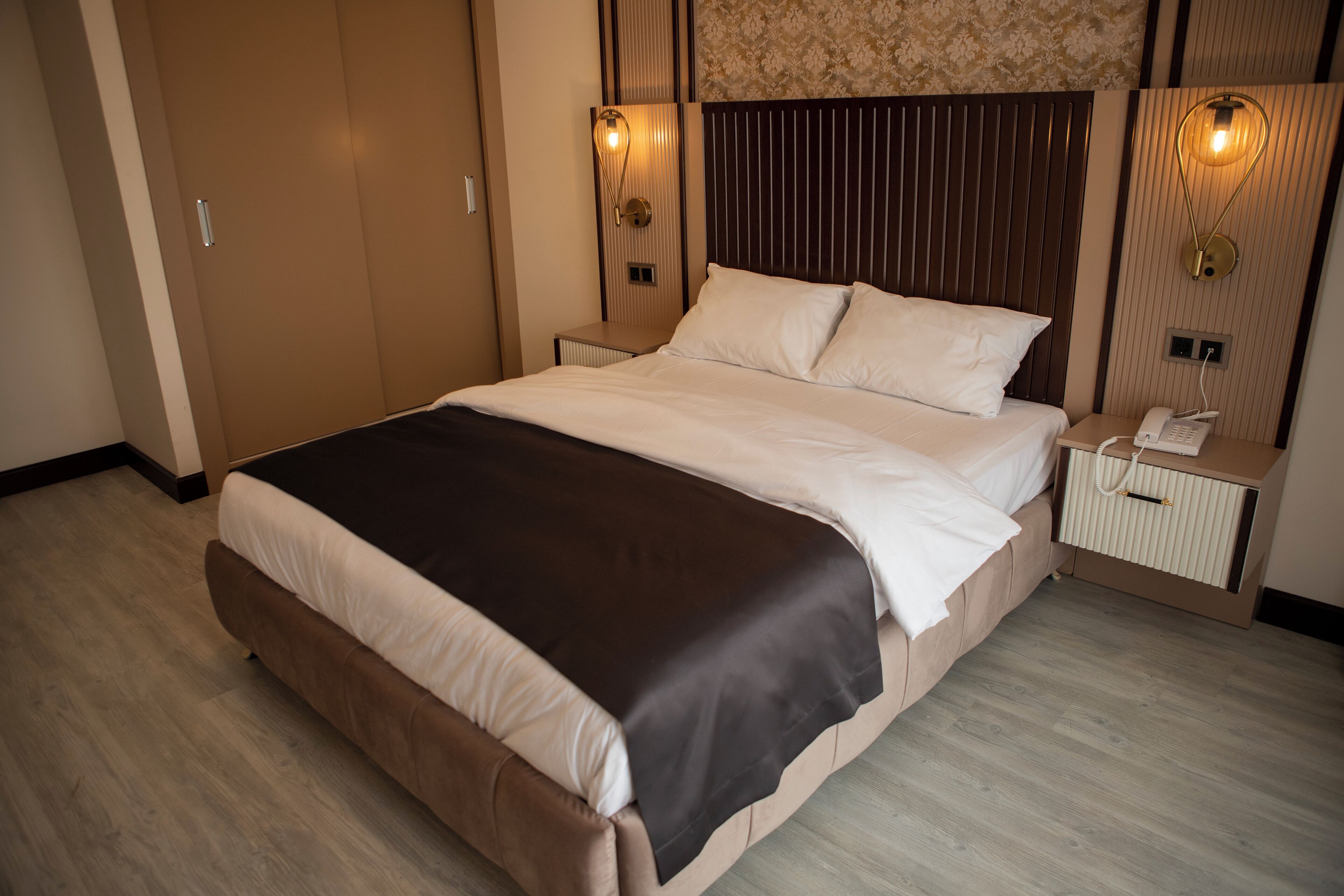 HOTEL EDEN'S 2*