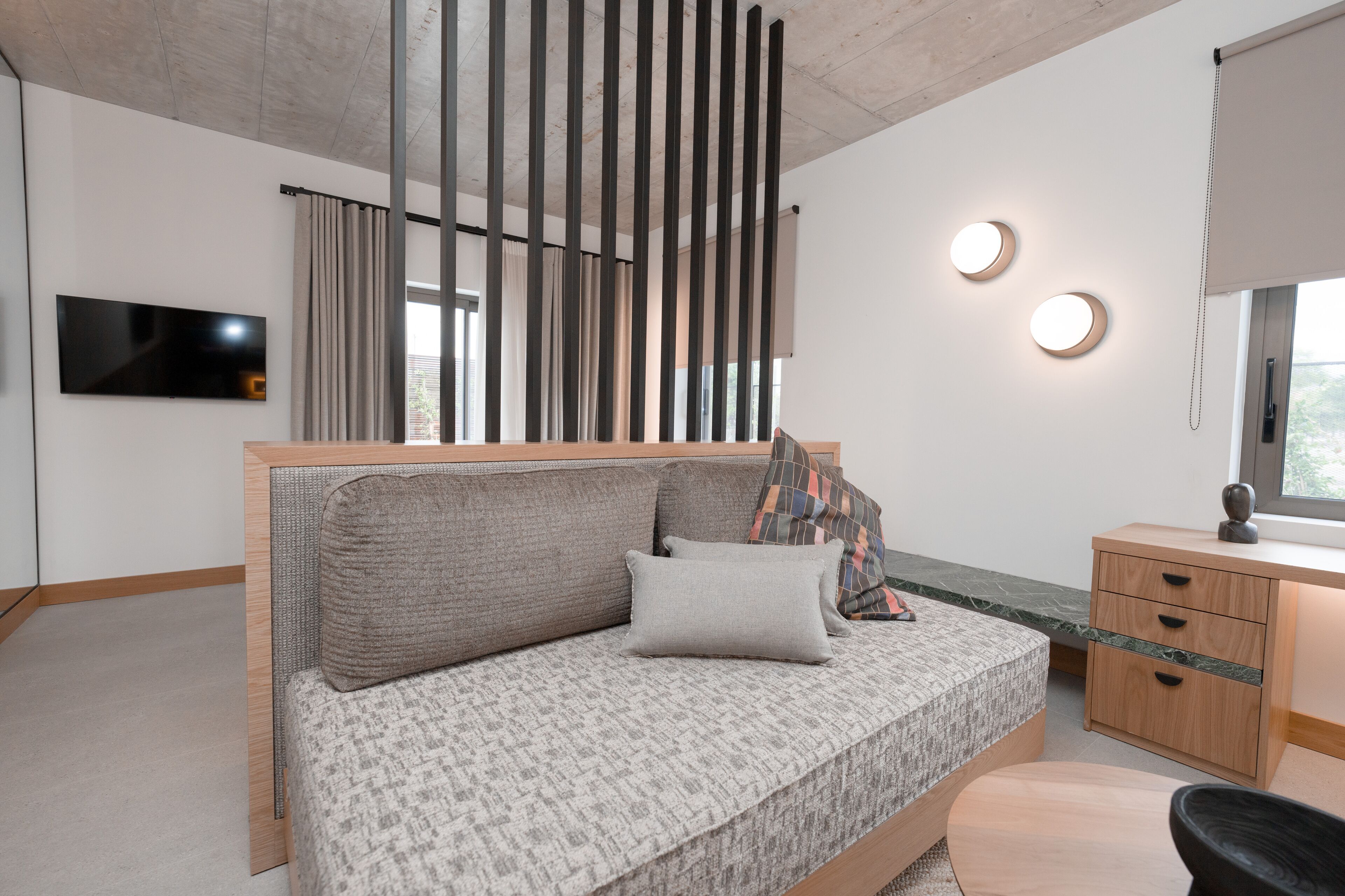 Capital Luxury Suites 0*