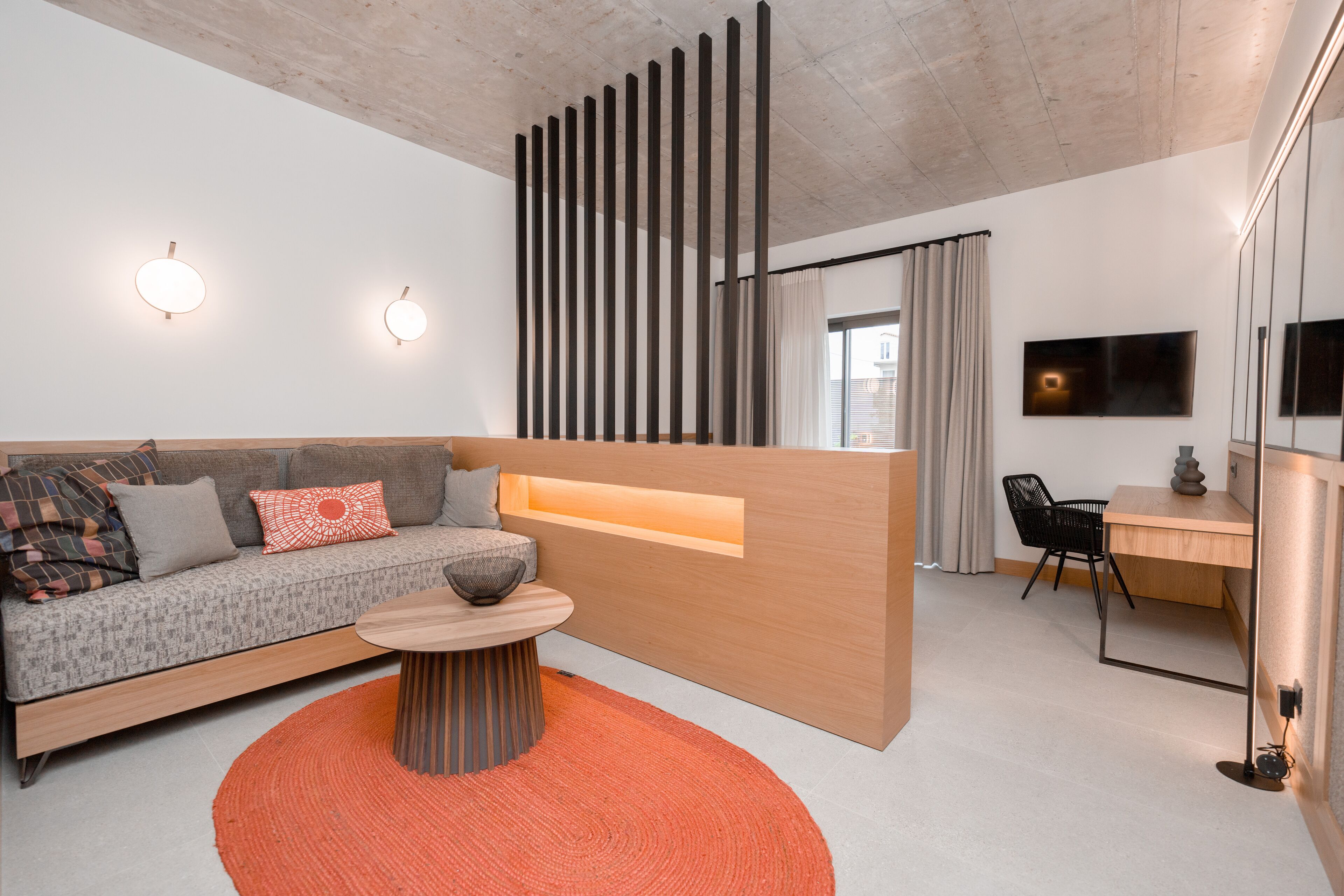 Capital Luxury Suites 0*