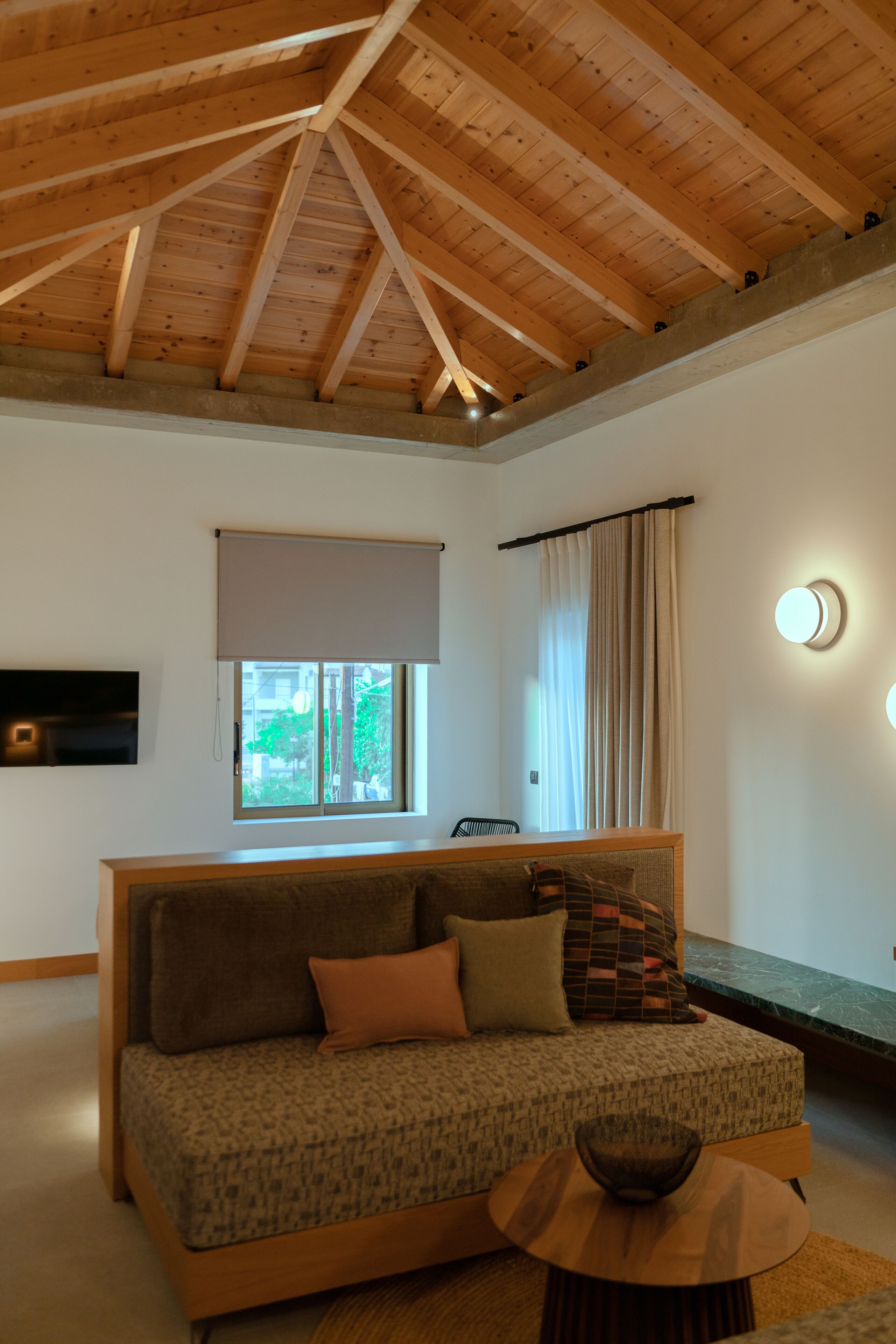 Capital Luxury Suites 0*
