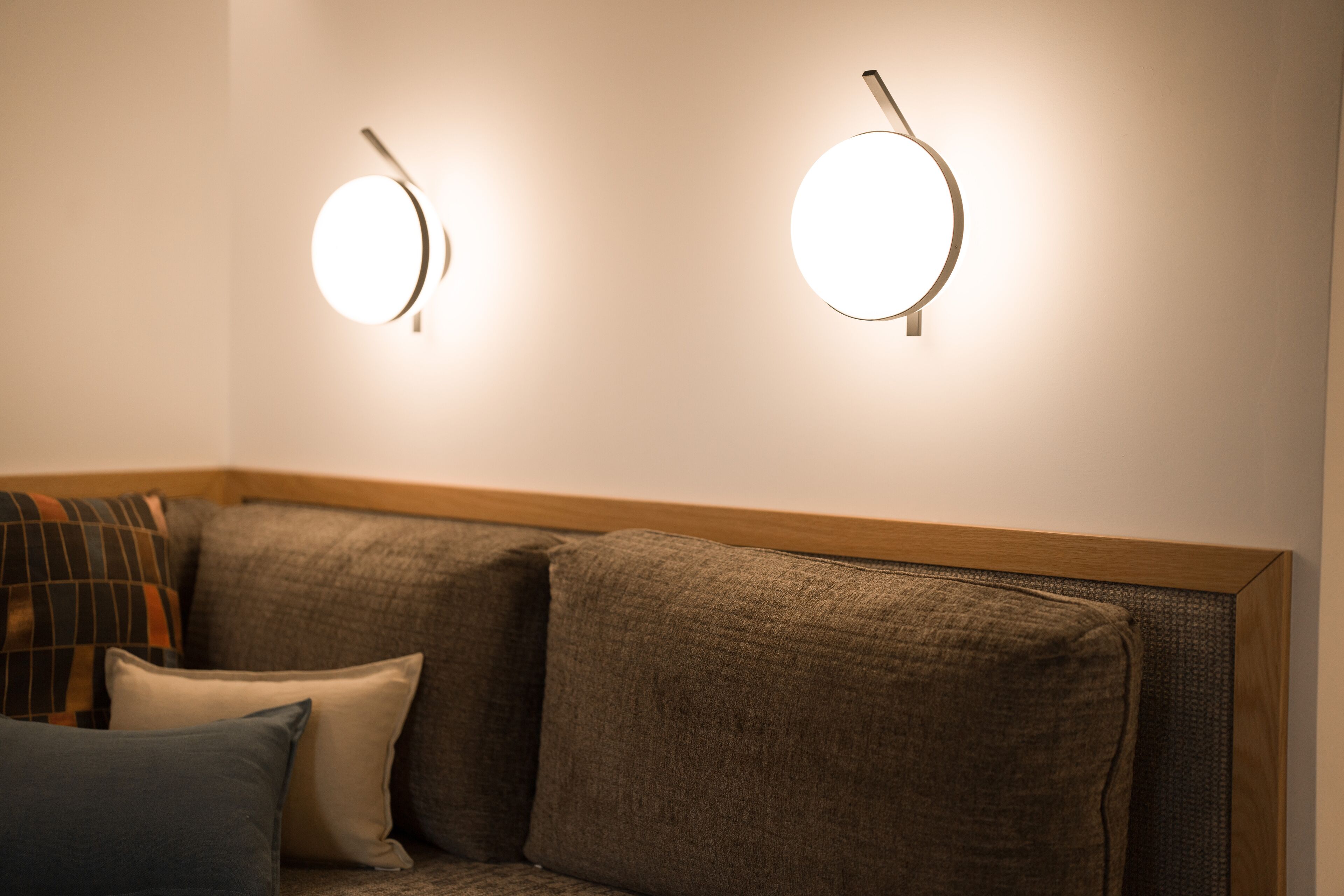 Capital Luxury Suites 0*