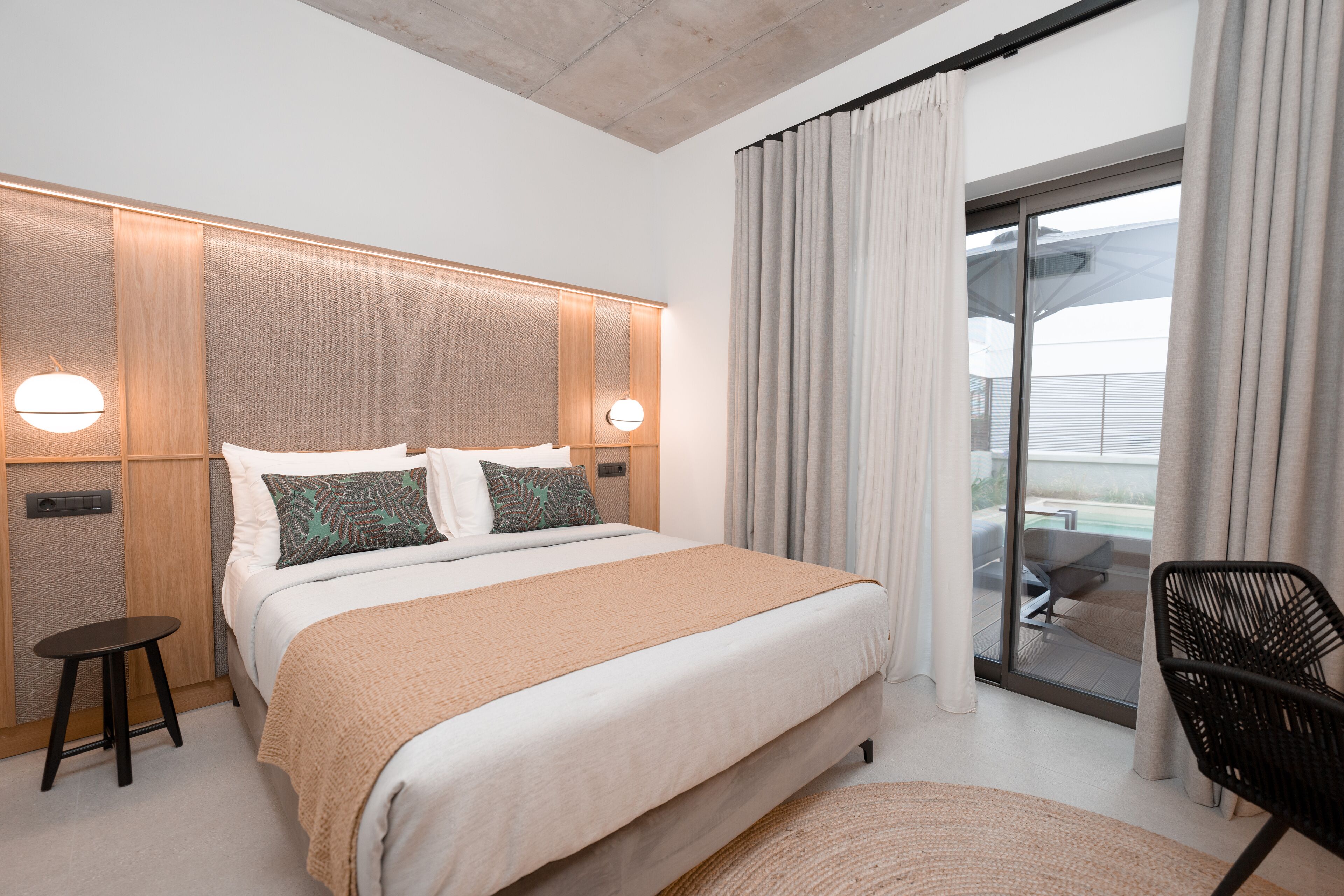 Capital Luxury Suites 0*