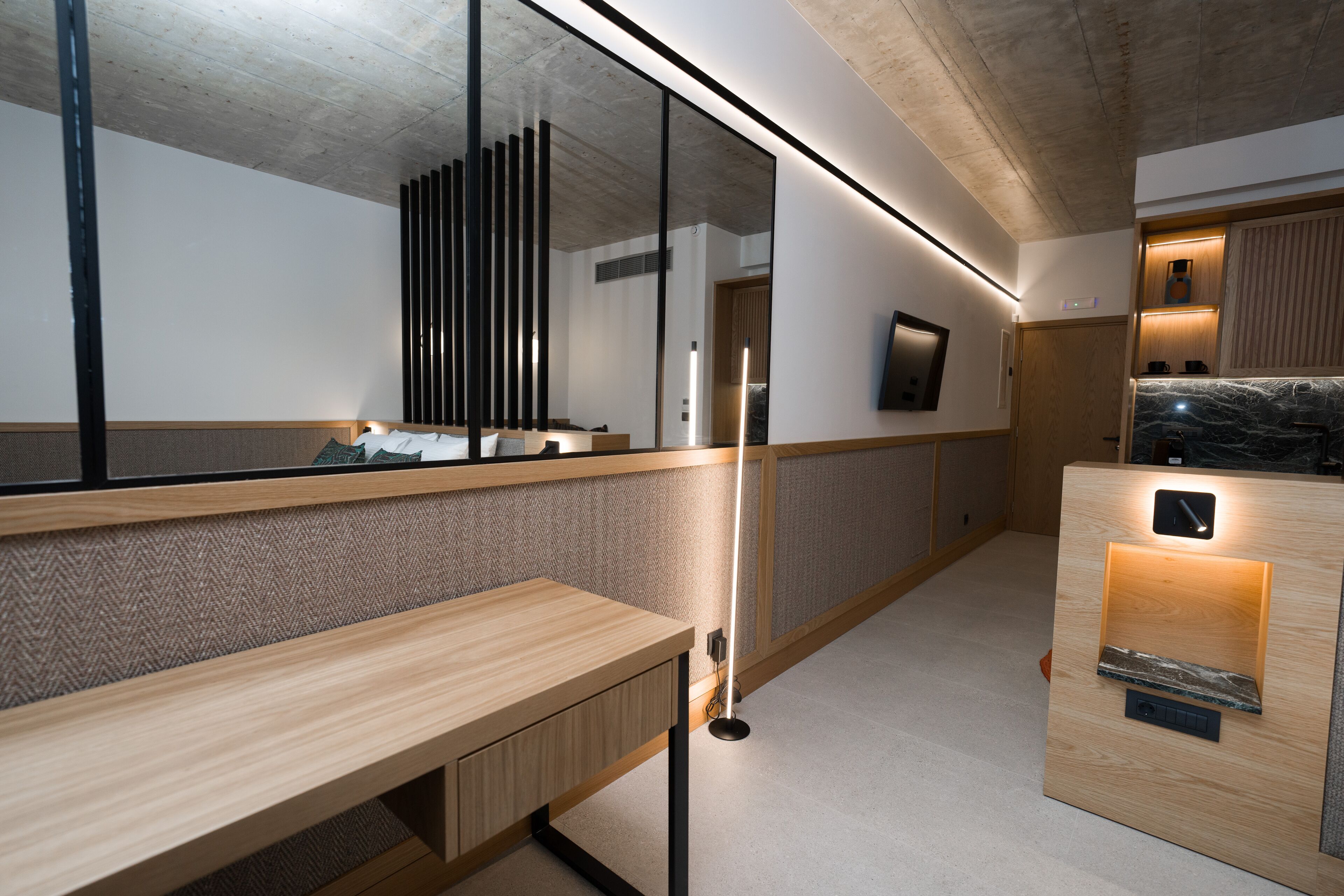 Capital Luxury Suites 0*