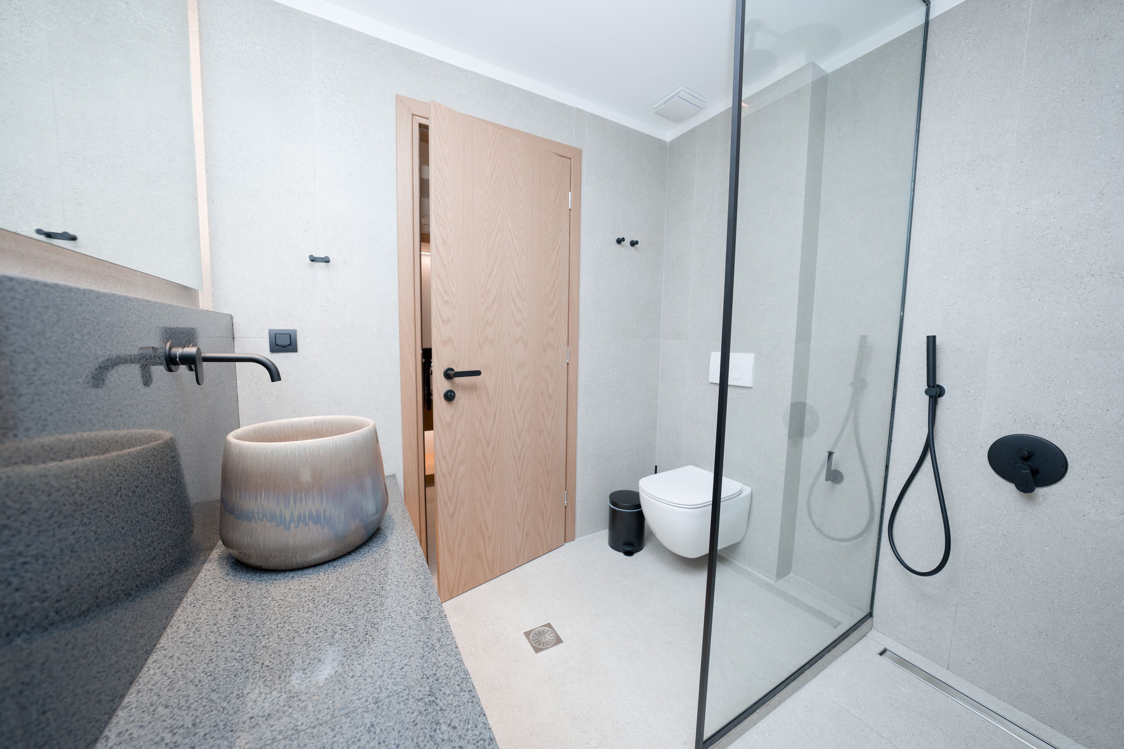 Capital Luxury Suites 0*