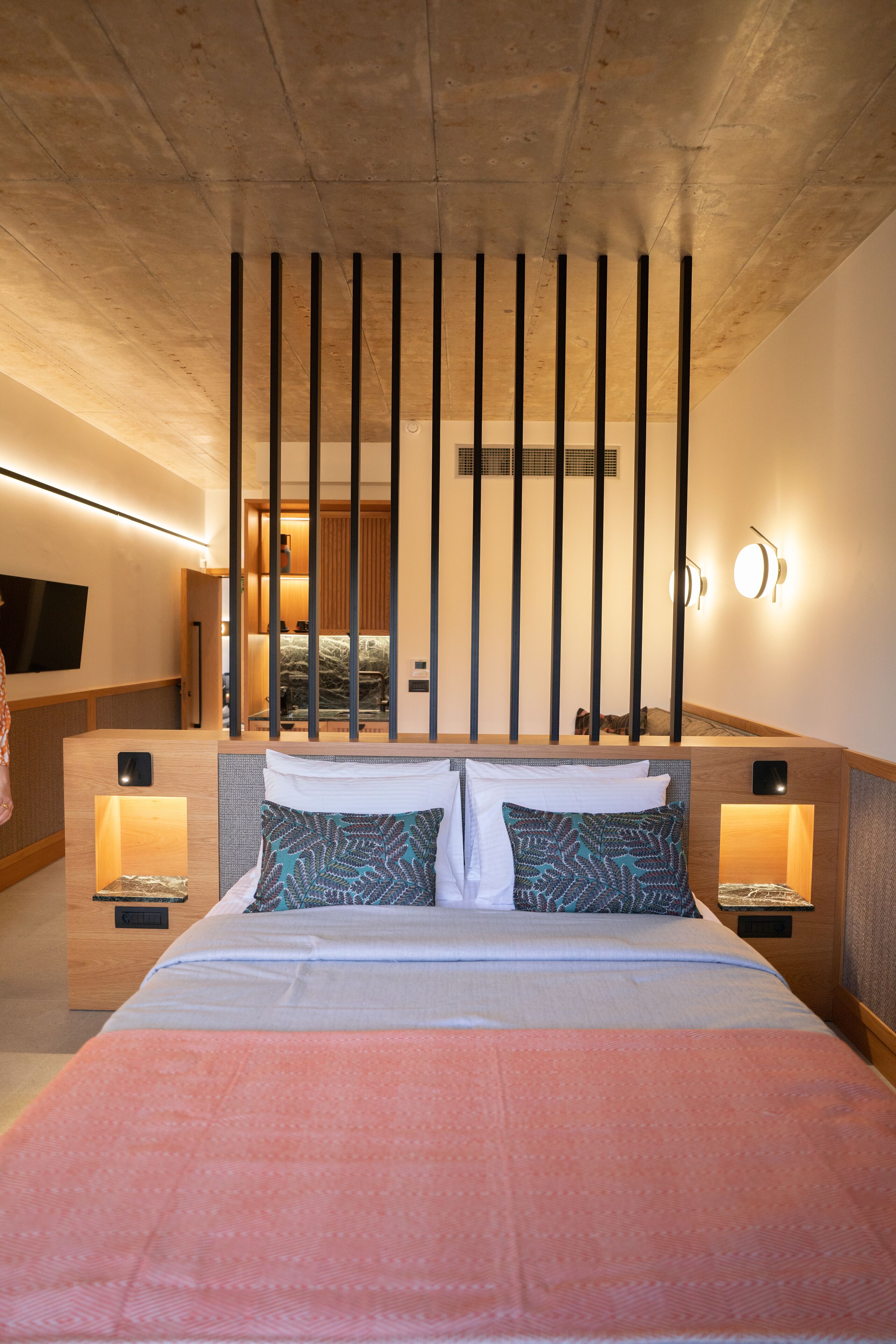 Capital Luxury Suites 0*