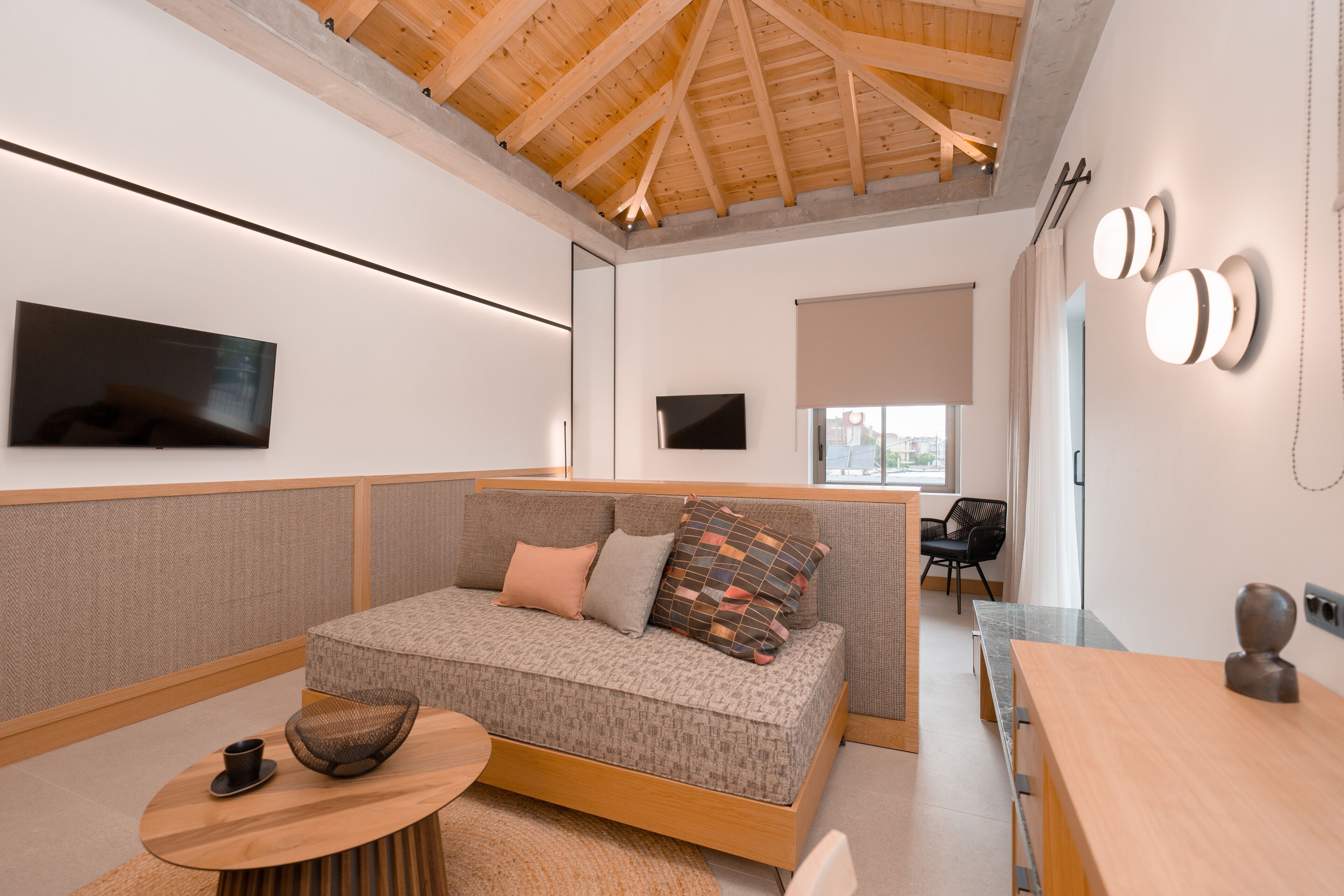 Capital Luxury Suites 0*