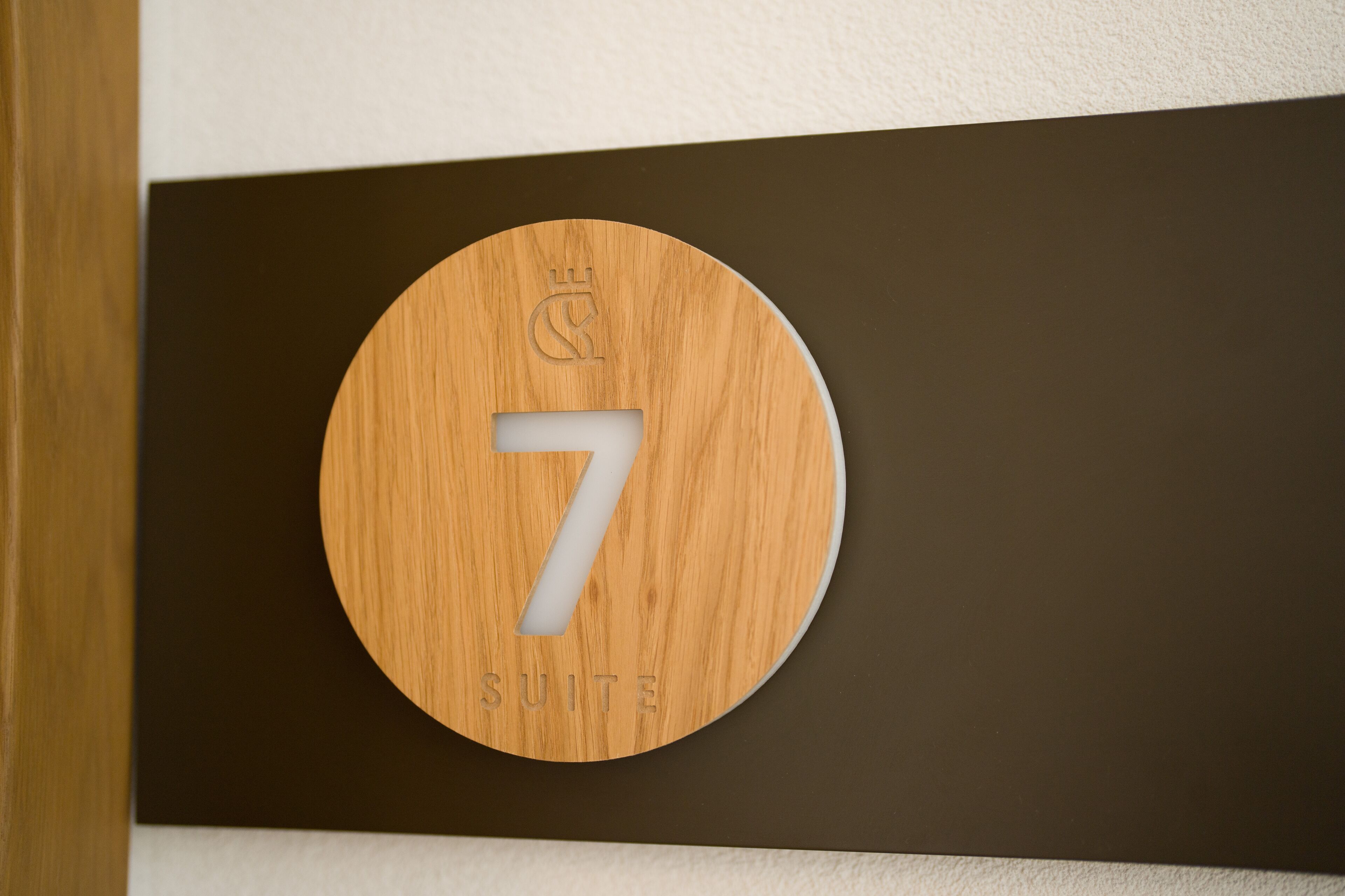 Capital Luxury Suites 0*