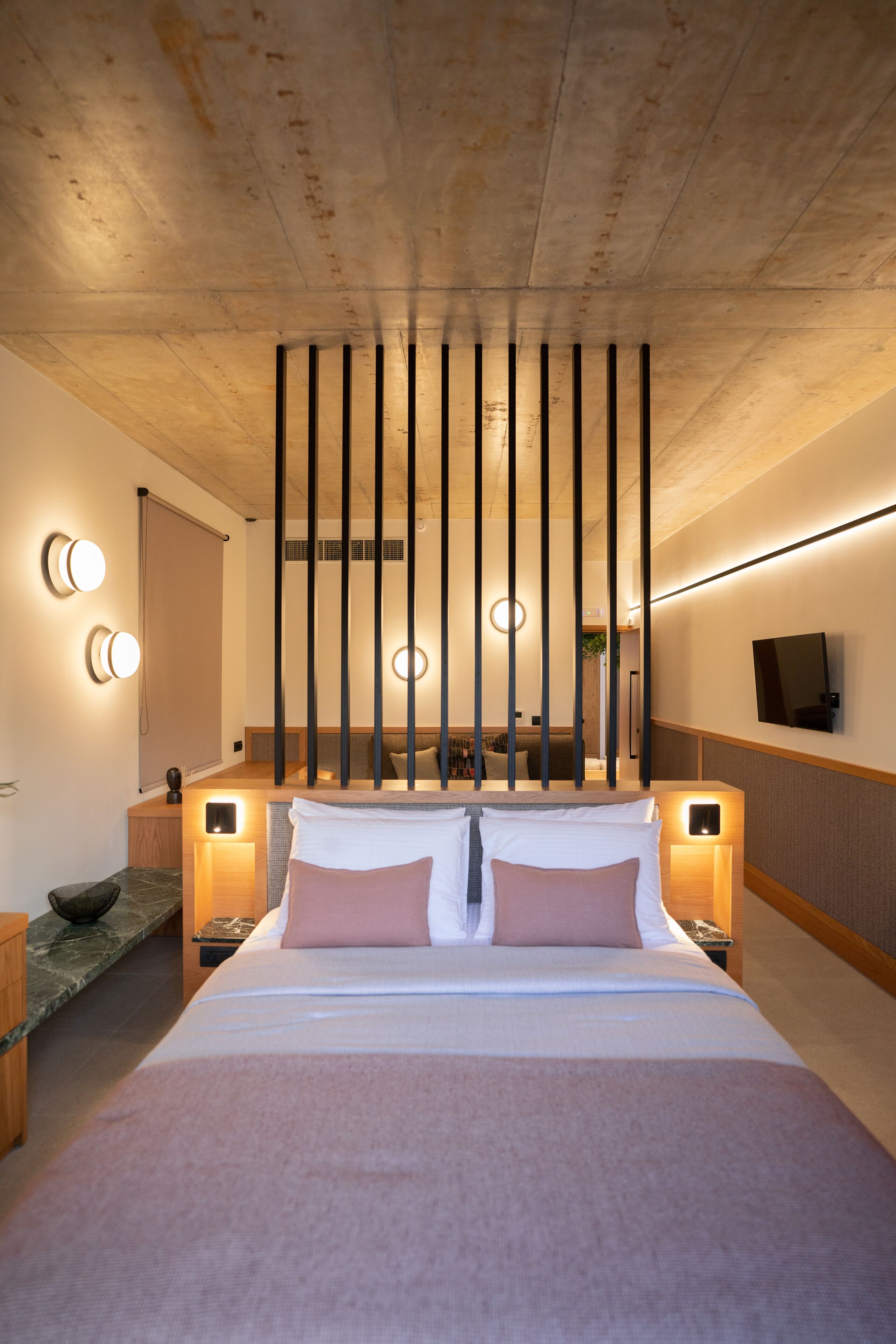 Capital Luxury Suites 0*
