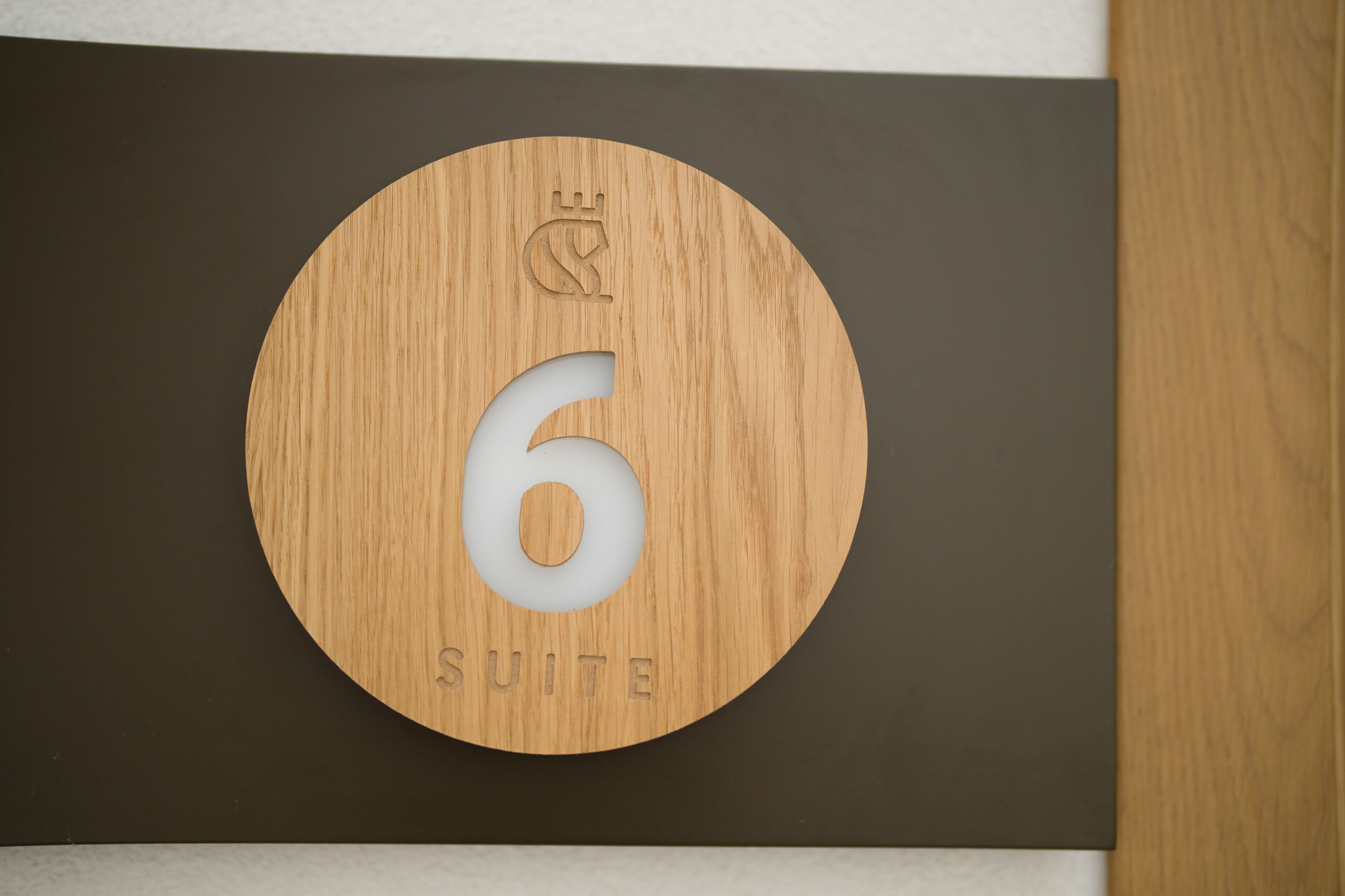 Capital Luxury Suites 0*