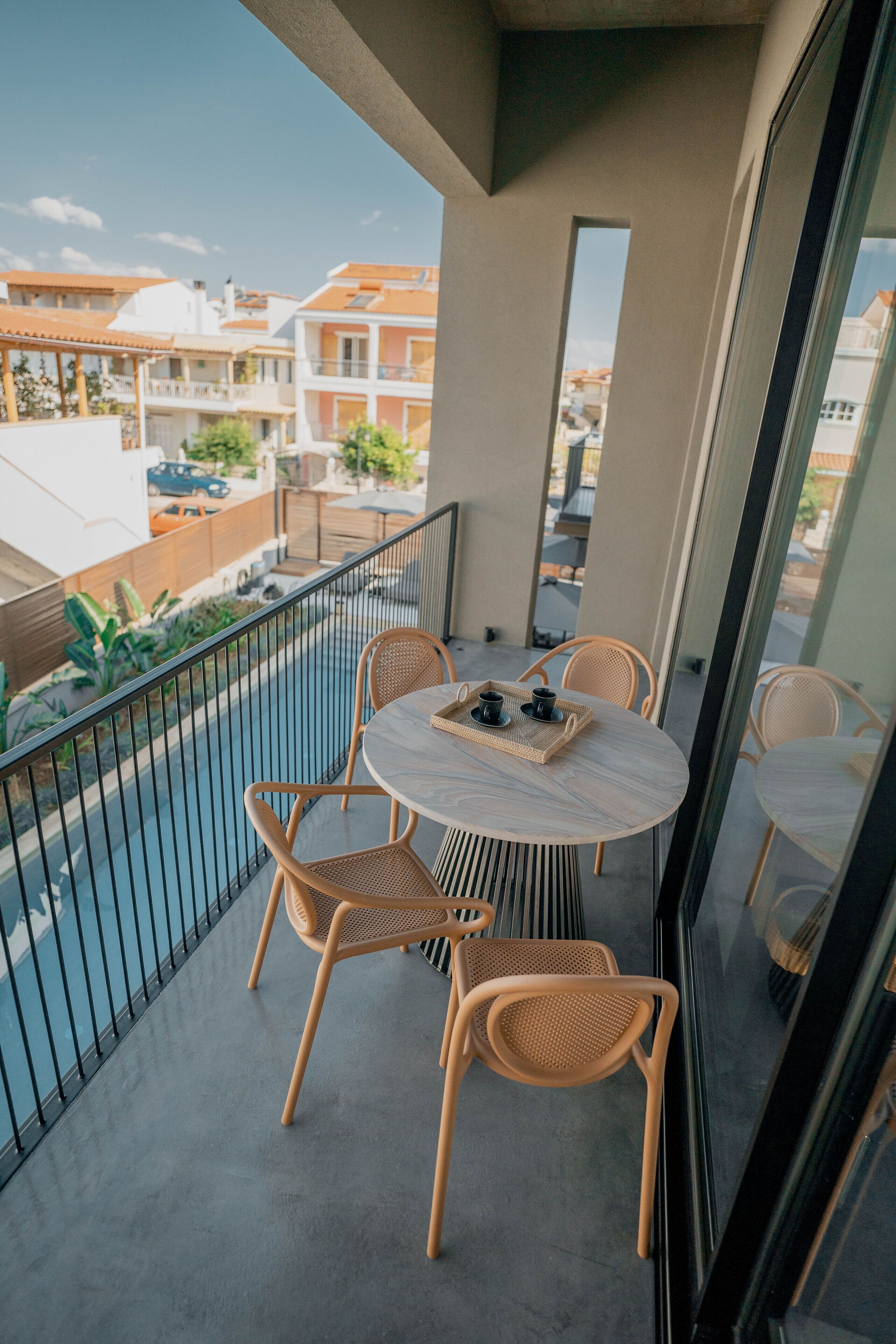 Capital Luxury Suites 0*
