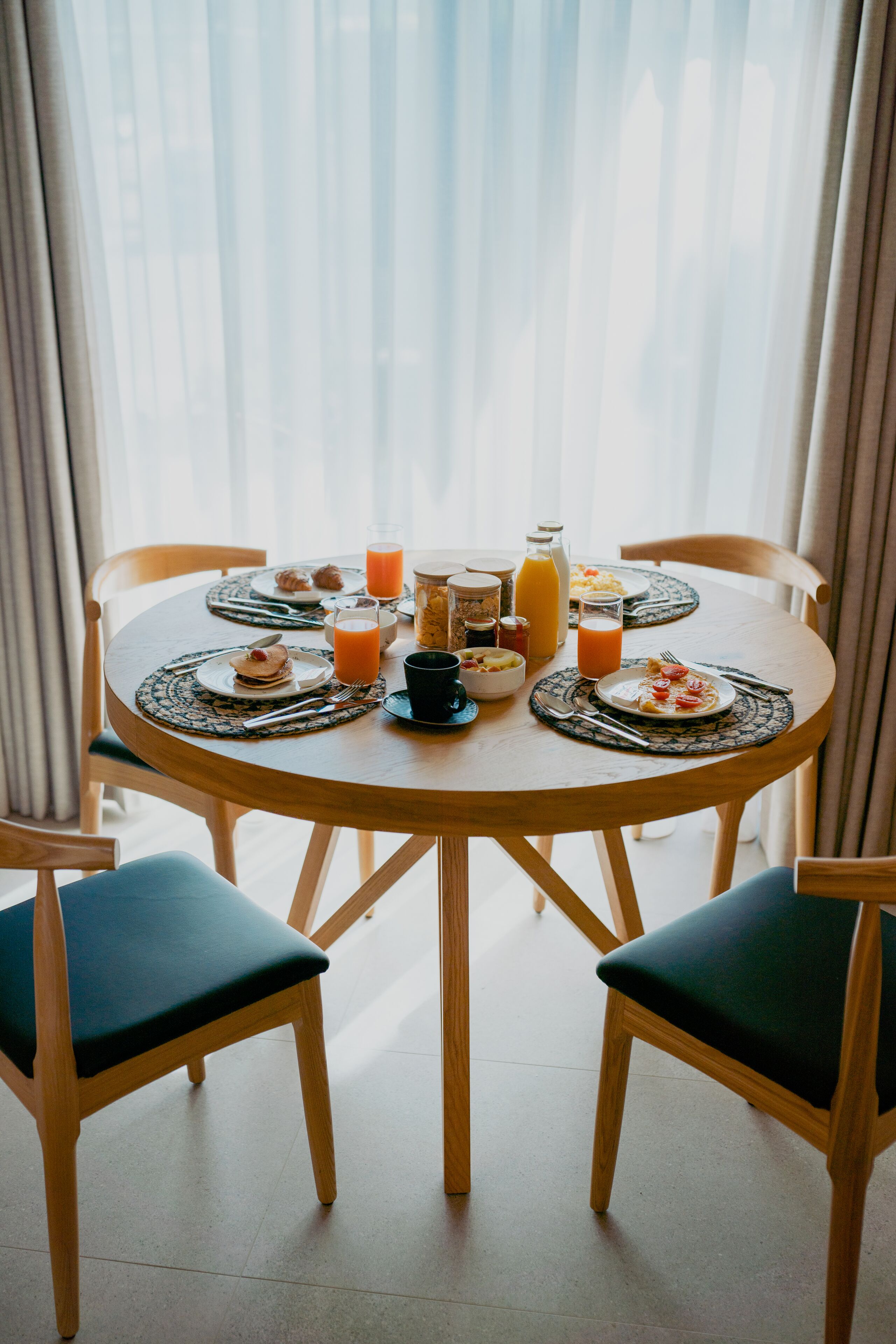 Capital Luxury Suites 0*