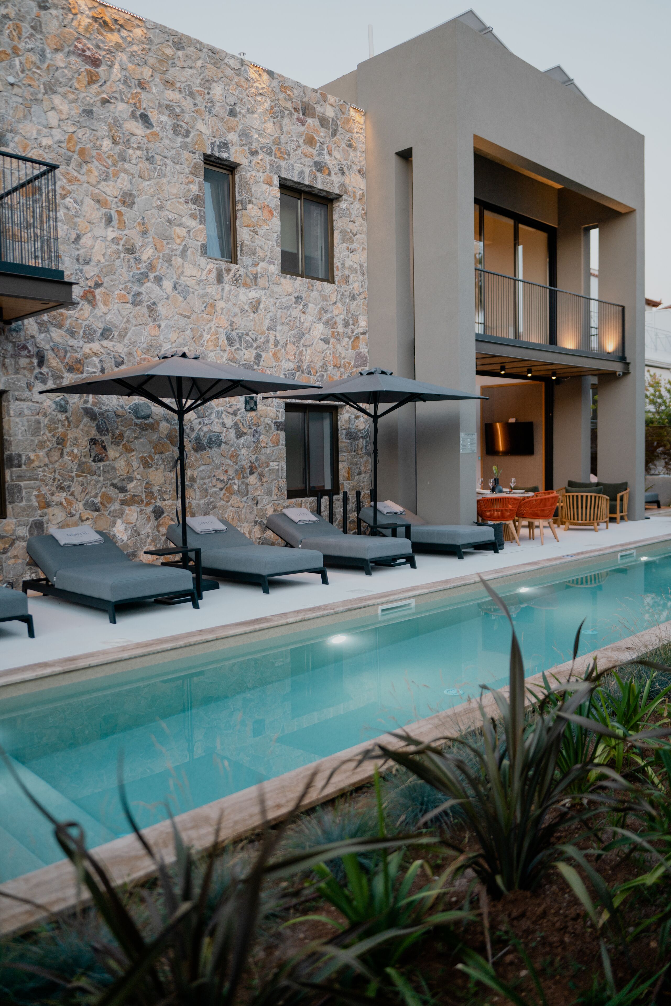 Capital Luxury Suites 0*