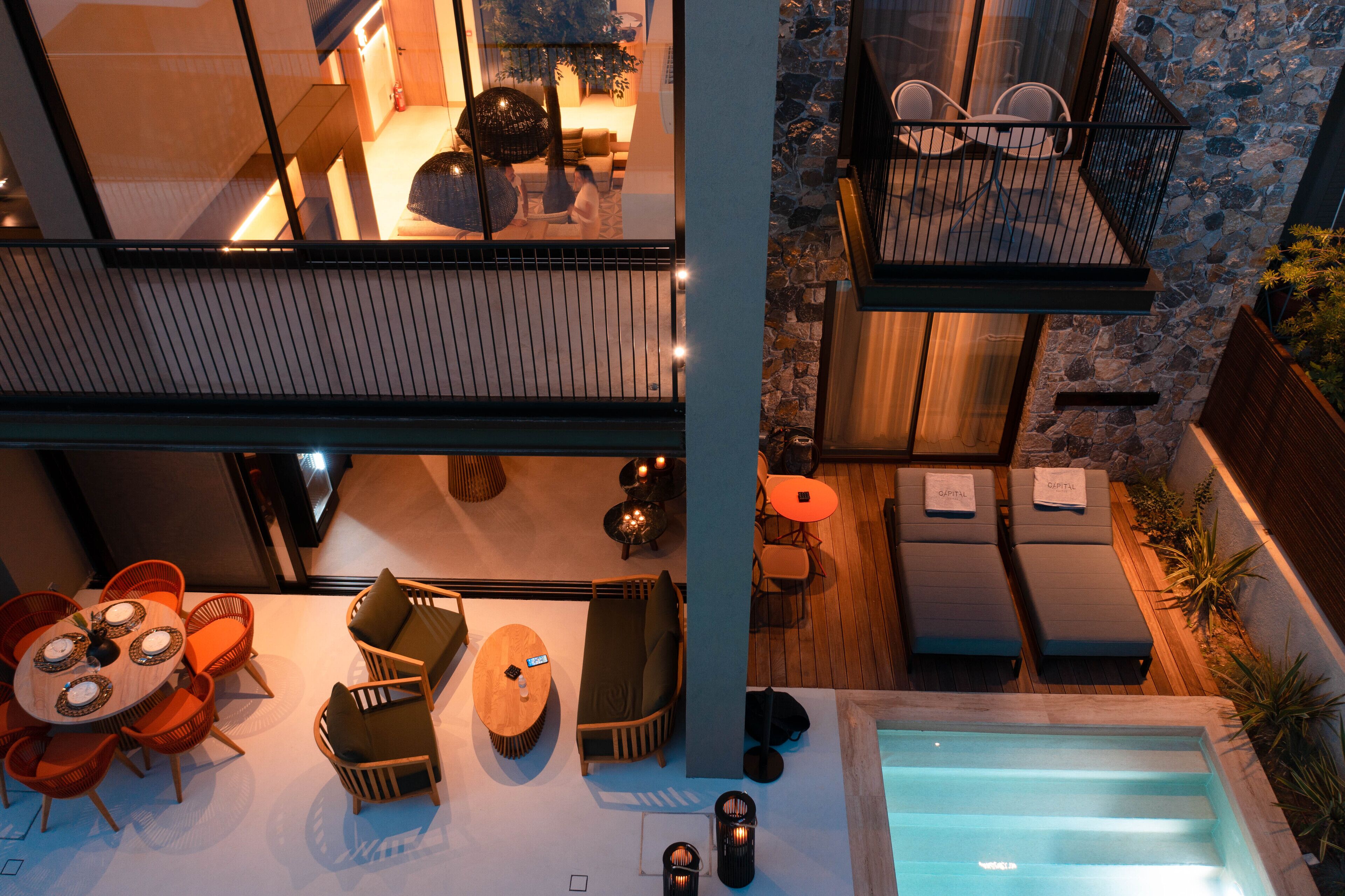 Capital Luxury Suites 0*