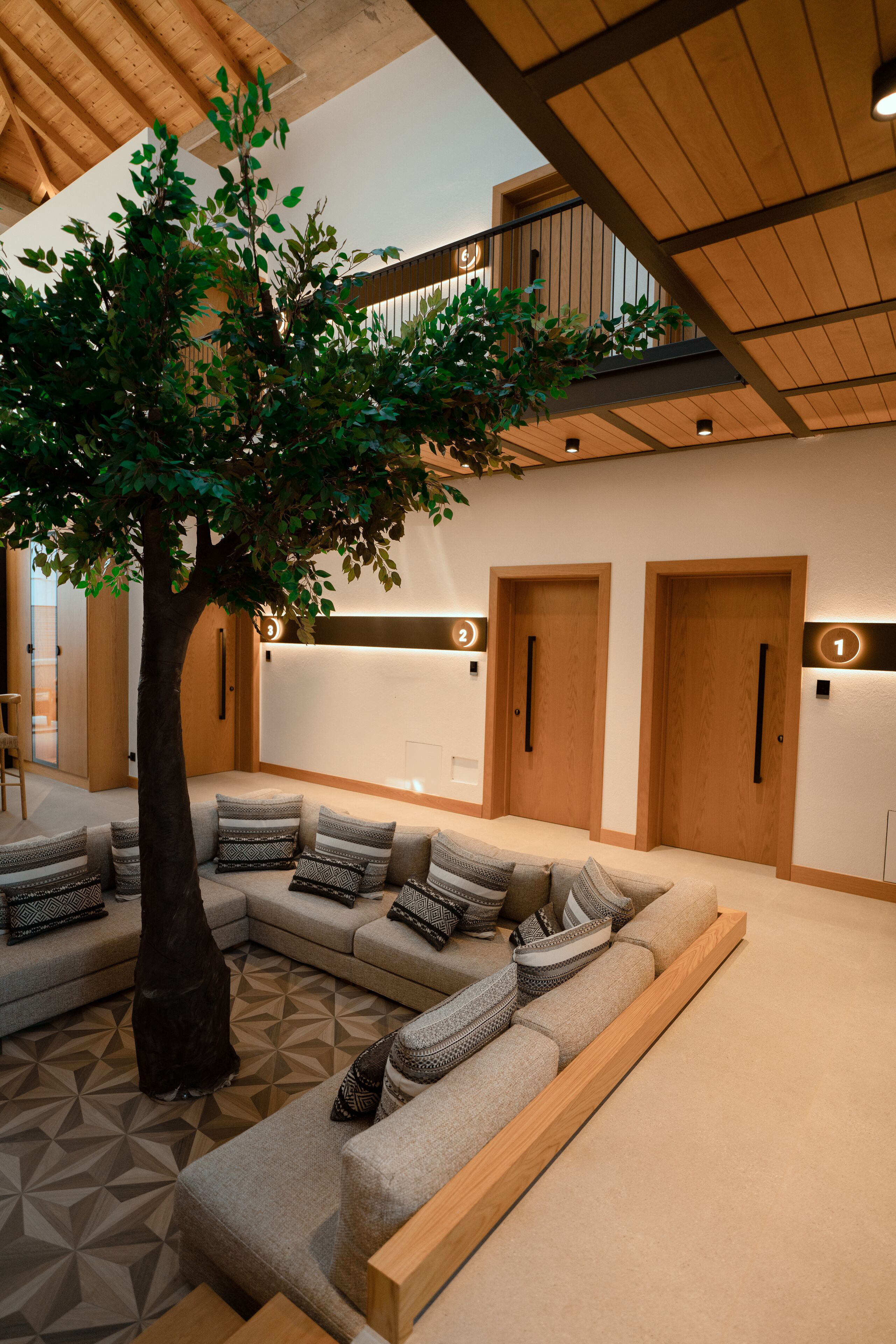 Capital Luxury Suites 0*