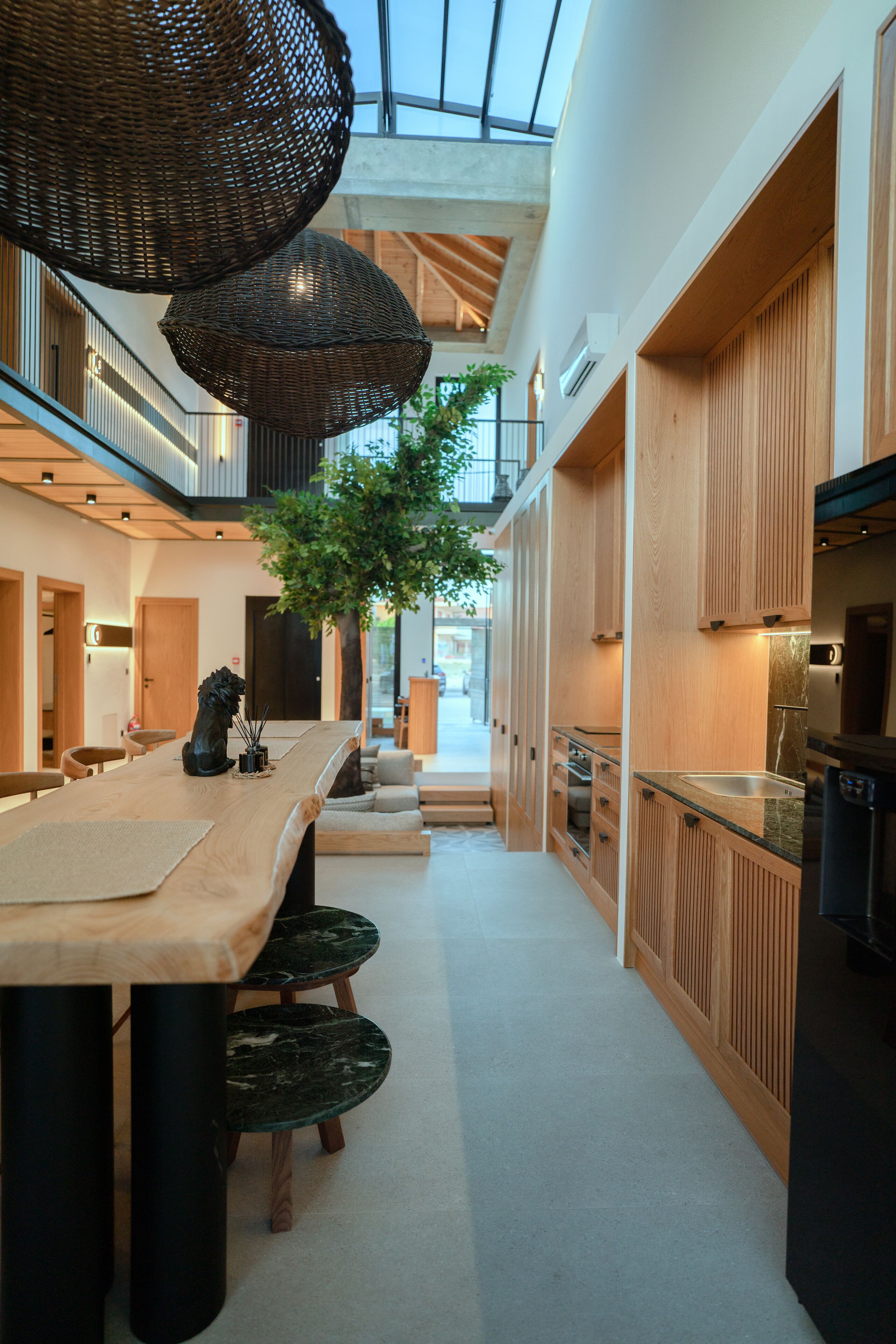 Capital Luxury Suites 0*