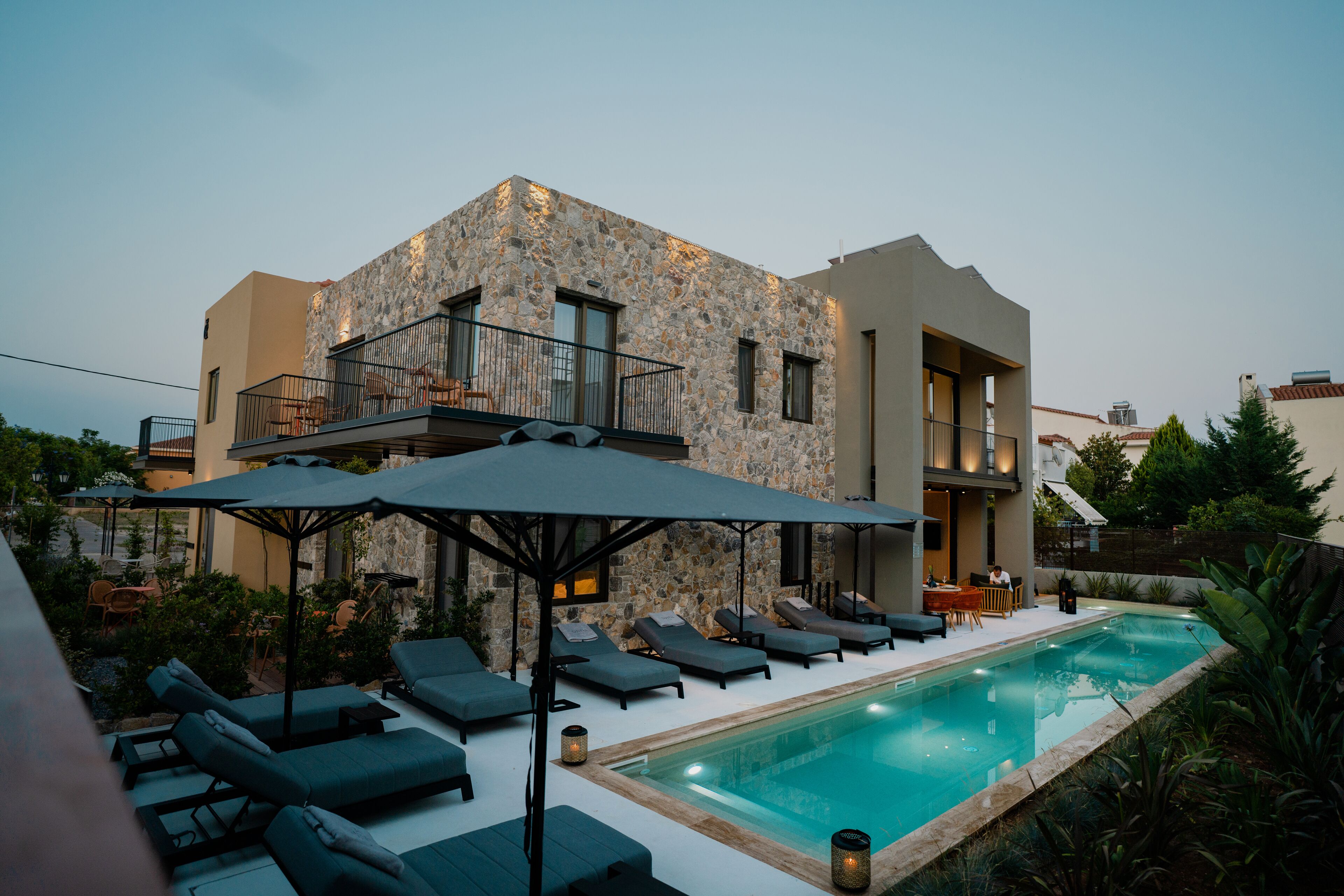 Capital Luxury Suites 0*