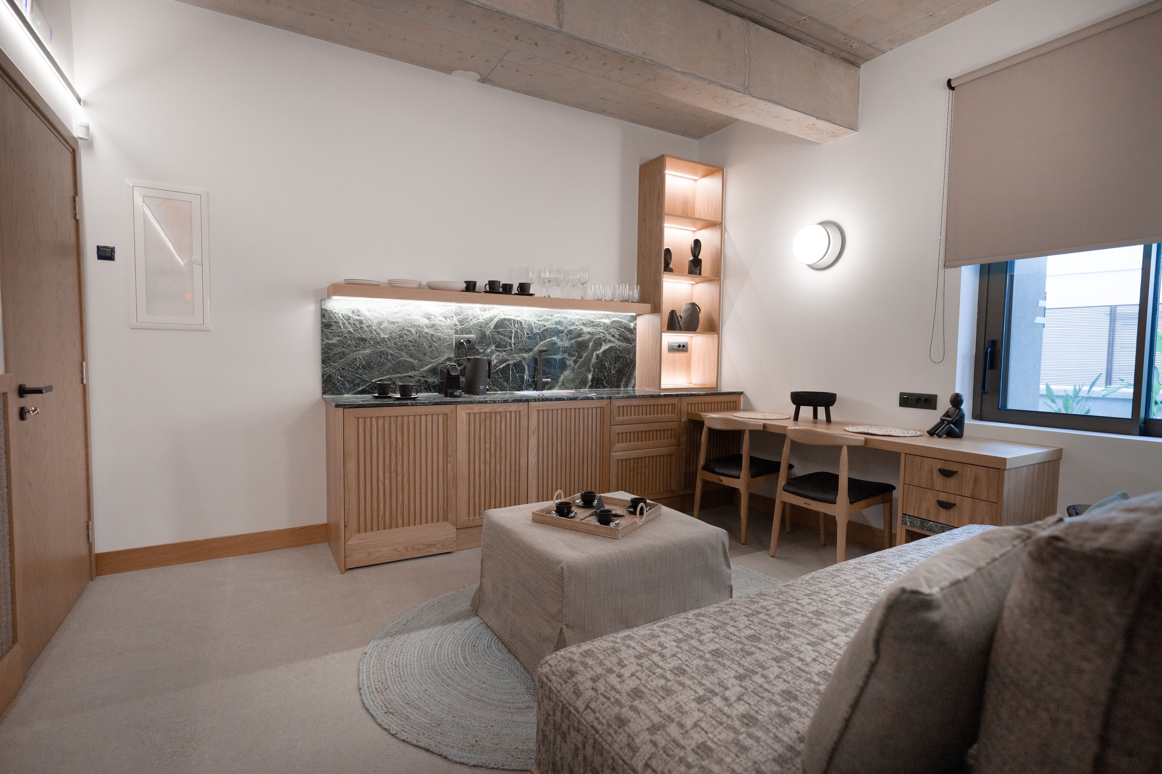 Capital Luxury Suites 0*