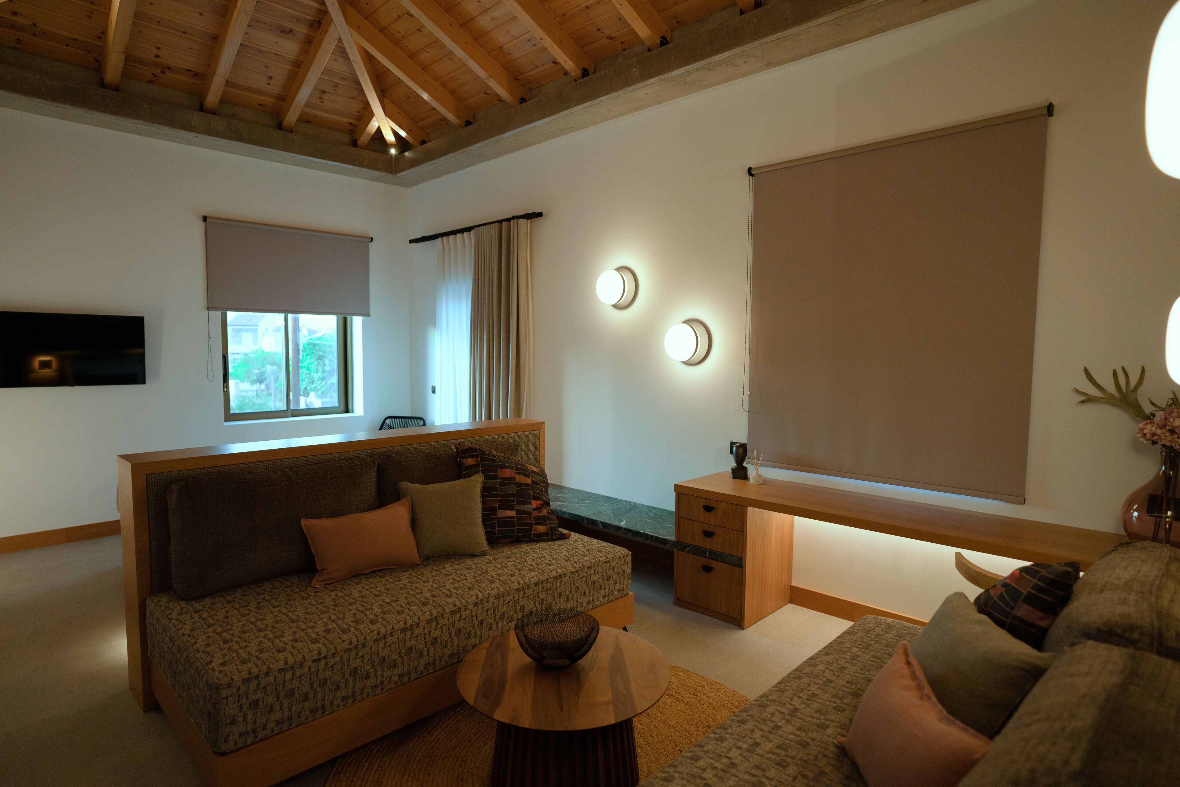 Capital Luxury Suites 0*