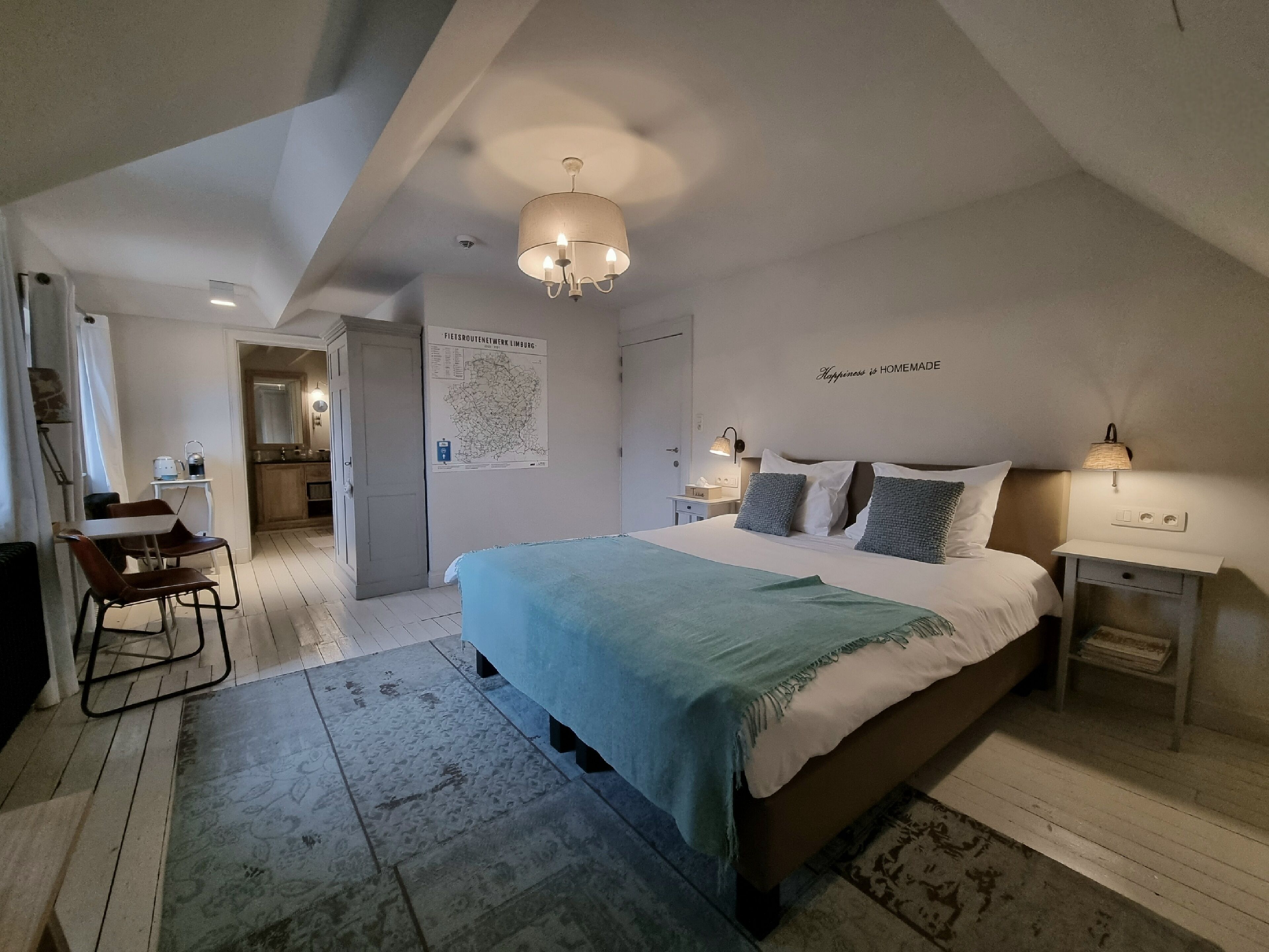 Hotel Porta Cite 3*