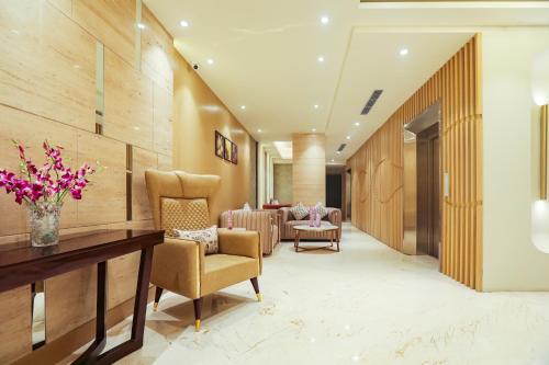 Regenta Place Jhansi by Royal Orchid Hotels Limited 4*