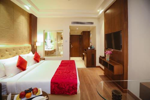 Regenta Place Jhansi by Royal Orchid Hotels Limited 4*