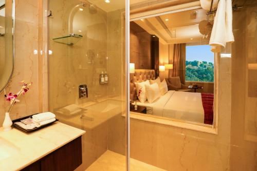 Regenta Place Jhansi by Royal Orchid Hotels Limited 4*