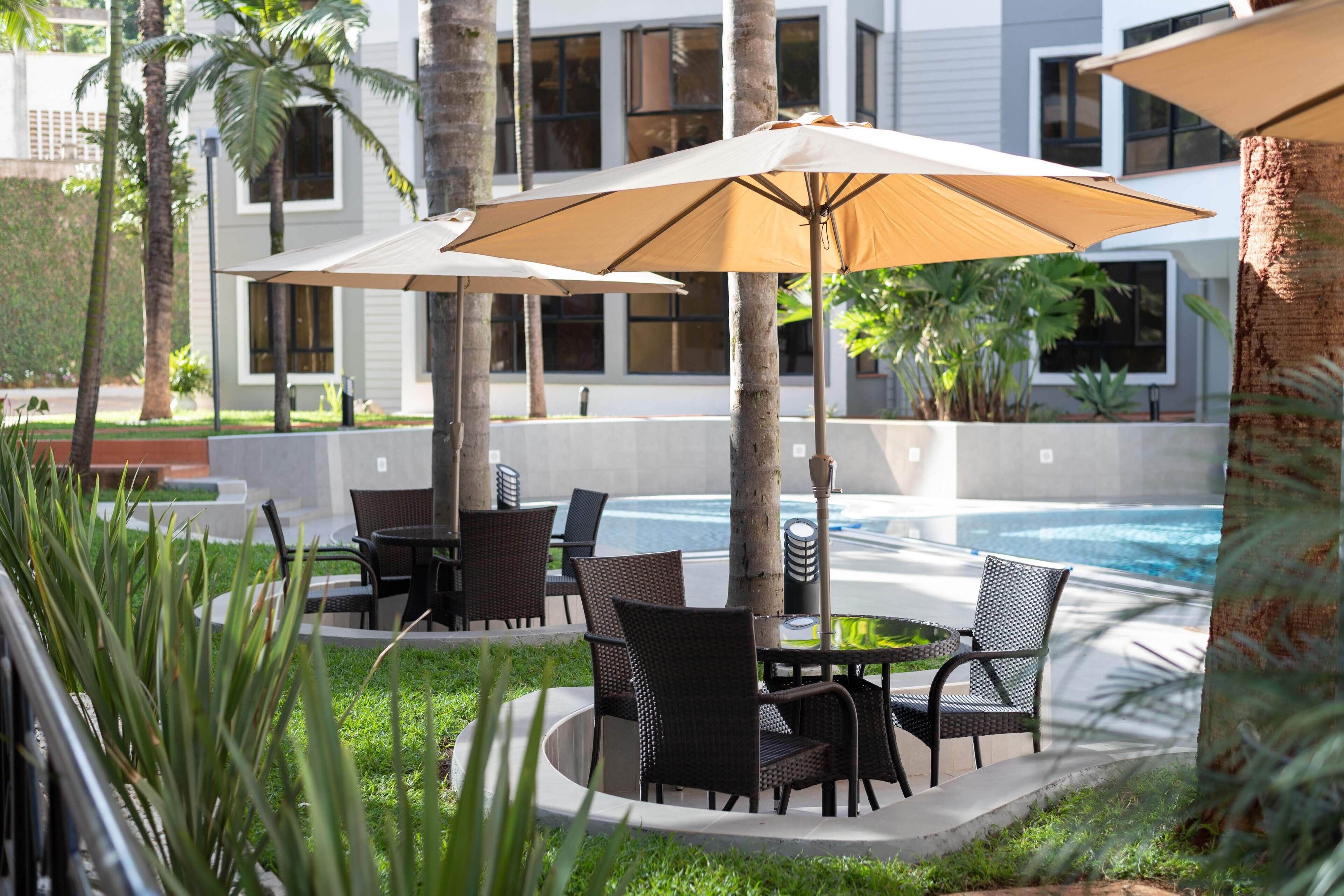 Cysuites Apartment Hotel 4*