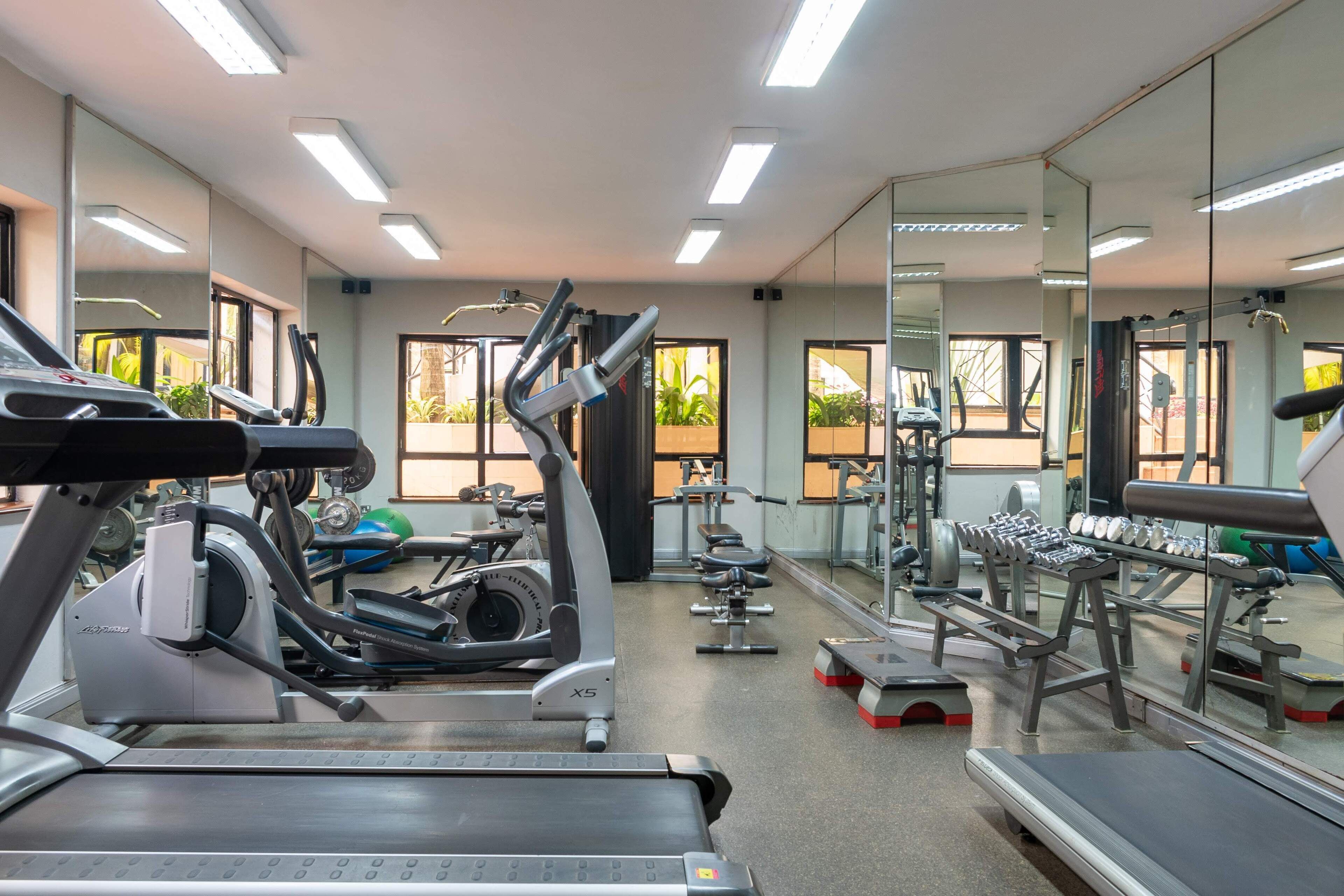 Cysuites Apartment Hotel 4*