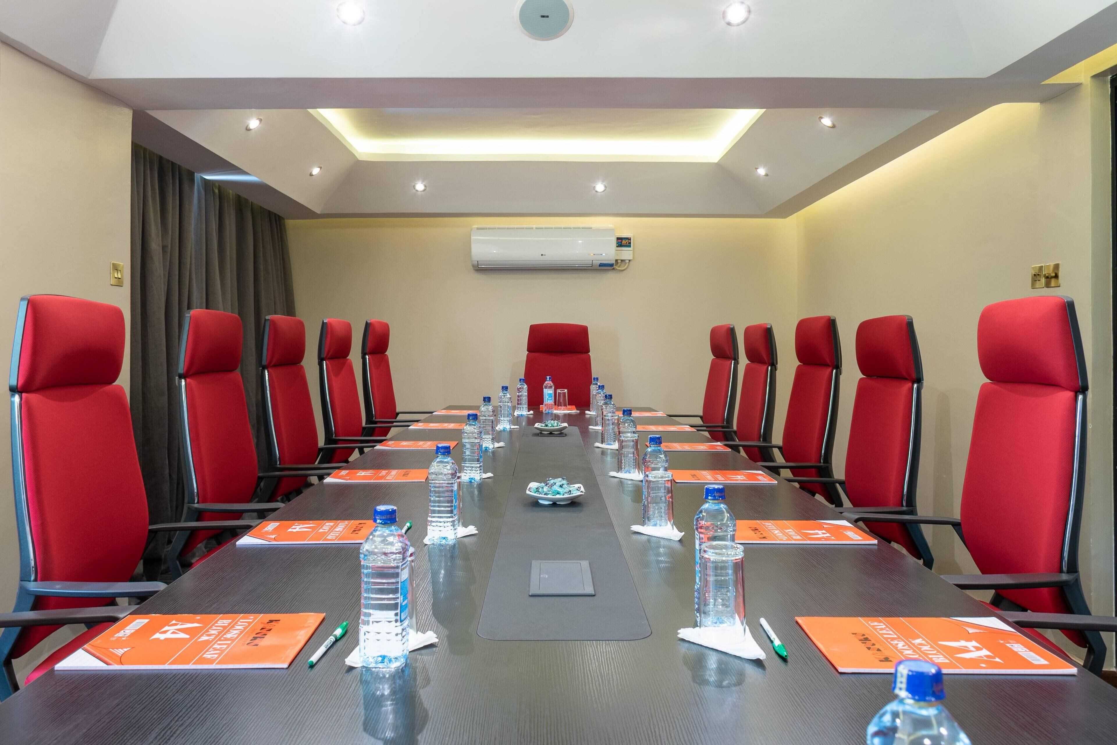 Cysuites Apartment Hotel 4*