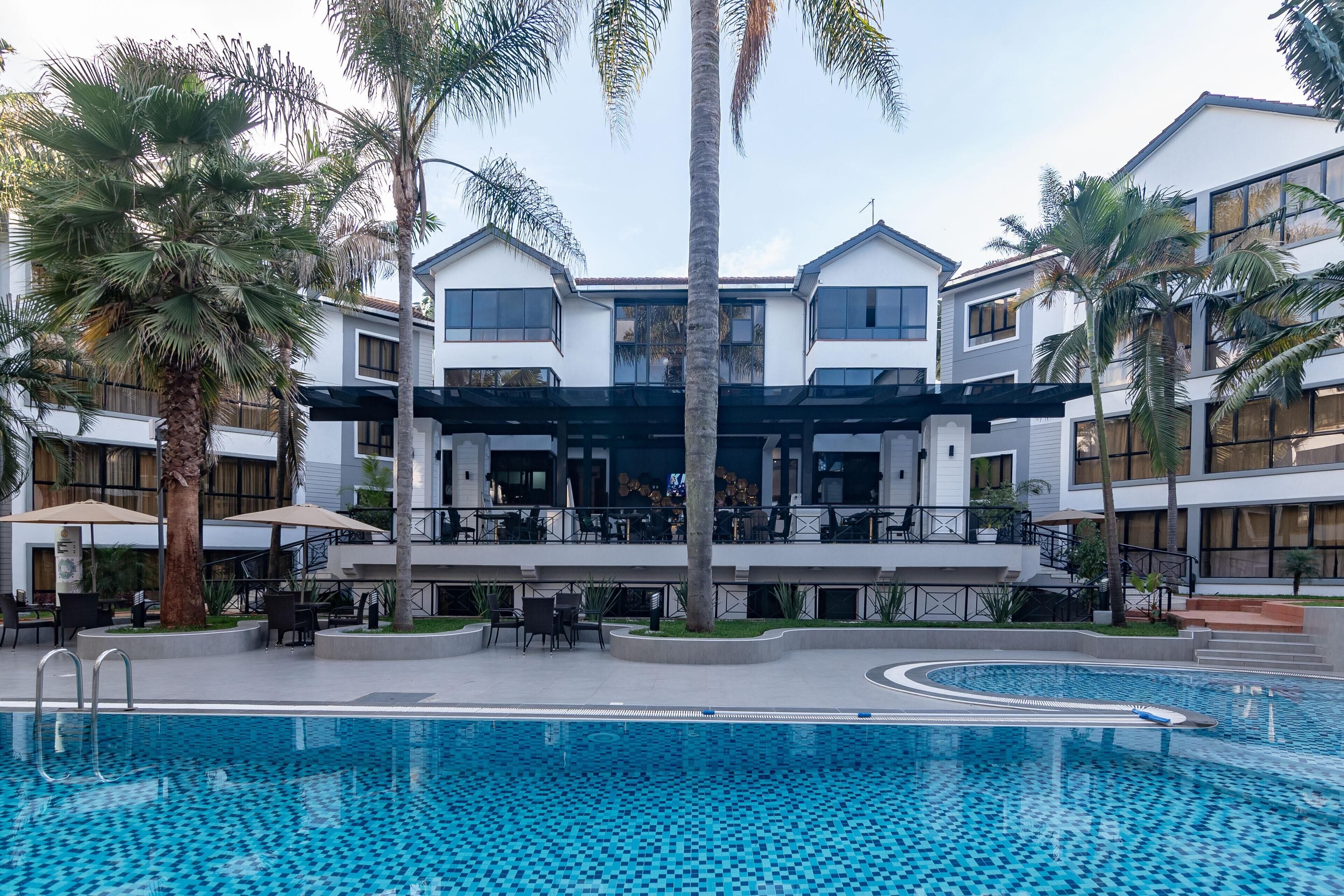 Cysuites Apartment Hotel 4*